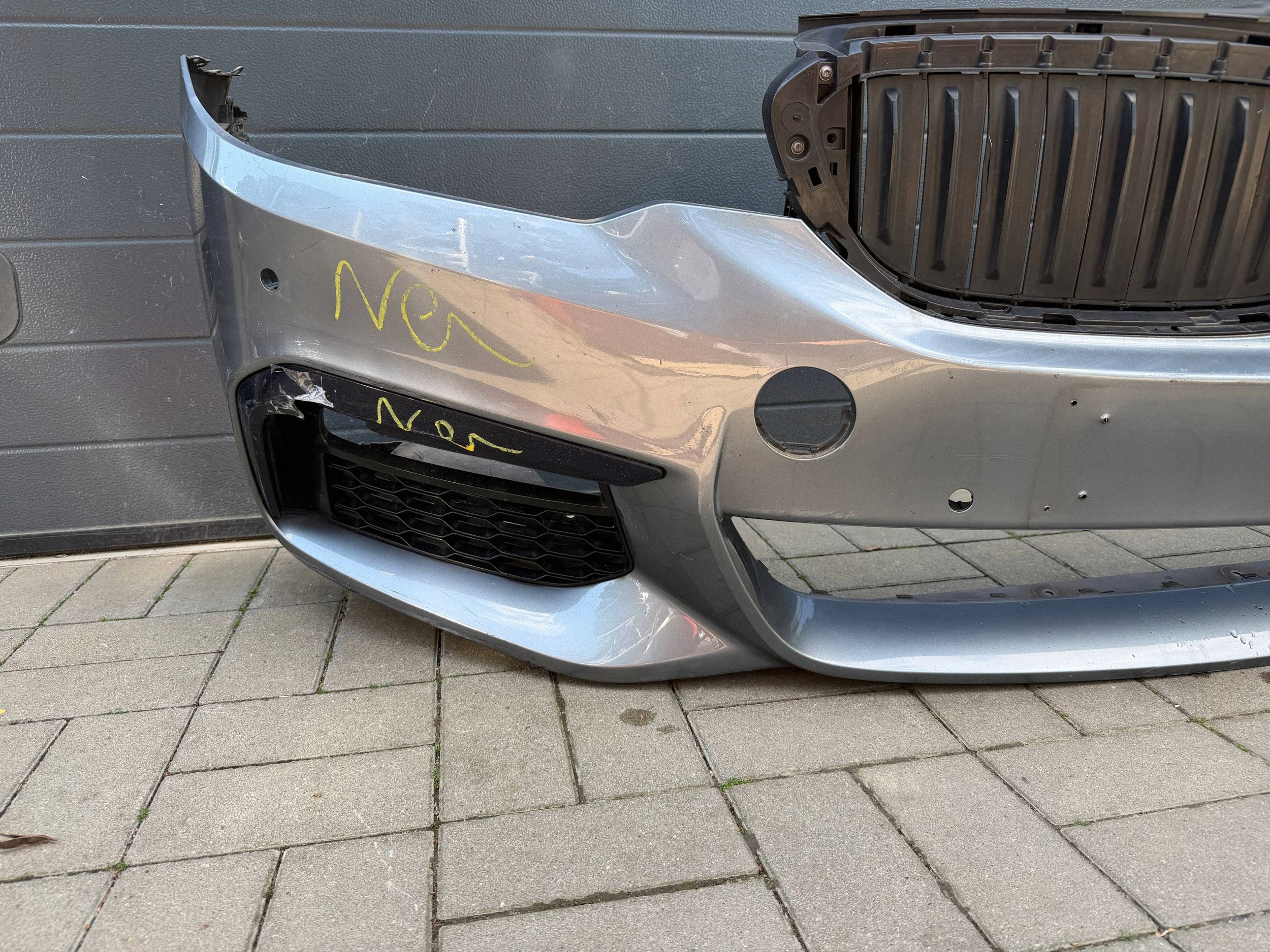 Bmw 5 G30 G31 blinds 16- M pakiet bumper front front