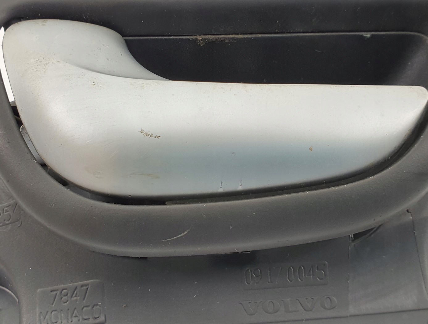 KLAMKA DRZWI LEWA VOLVO S80 I 09170045 Numer katalogowy części 09170045