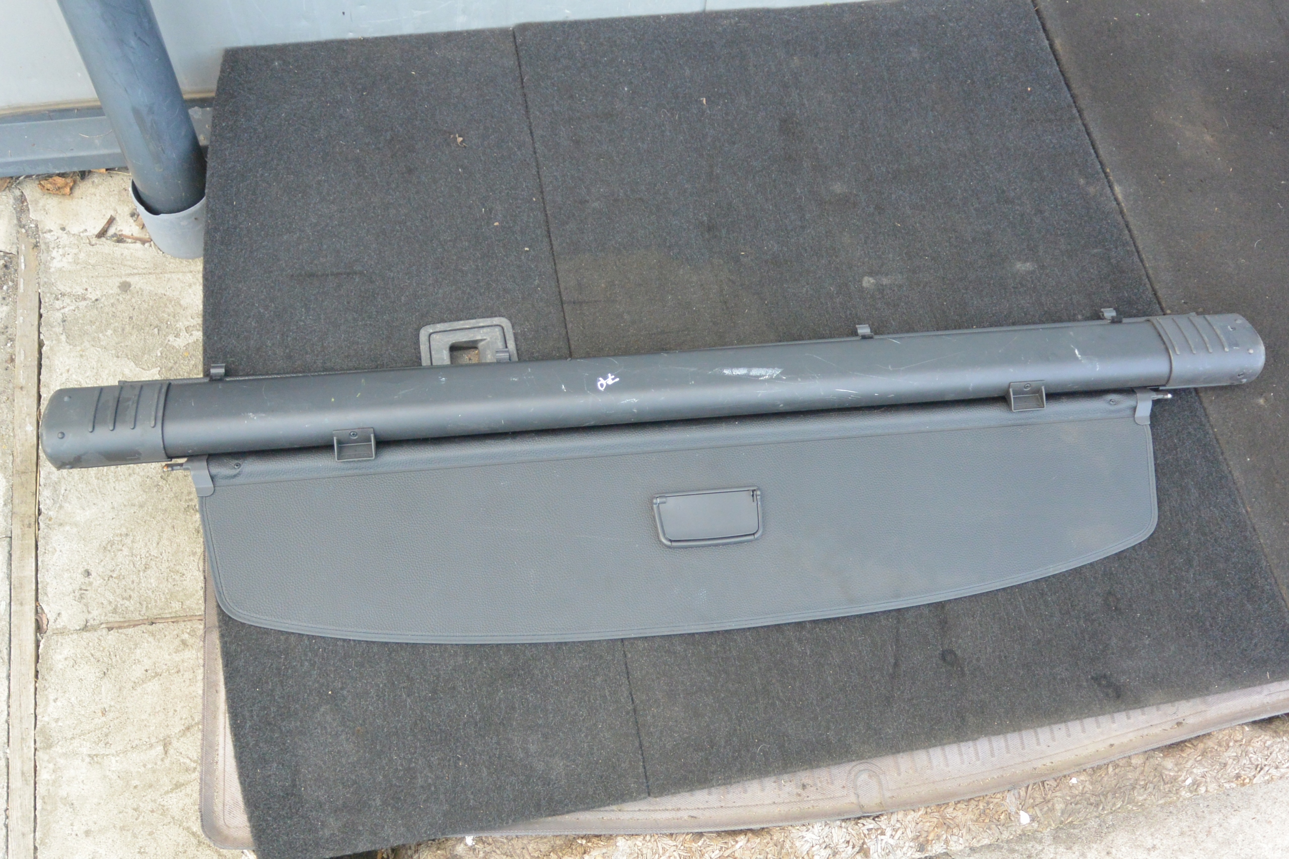 blinds boot black VW VOLKSWAGEN TOUAREG 7P II