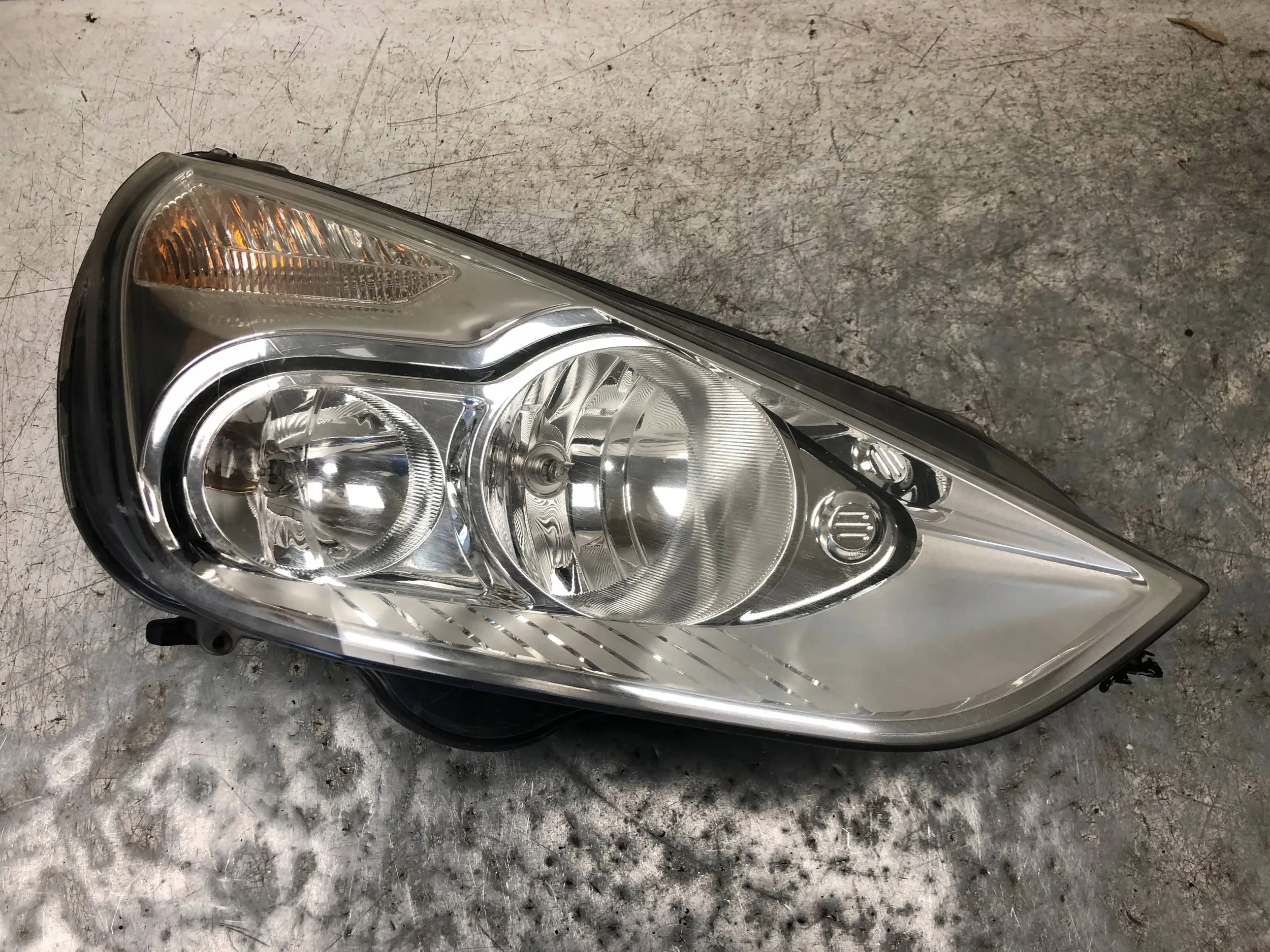 light right front FORD S-MAX MK1 6M21-13W029-AH
