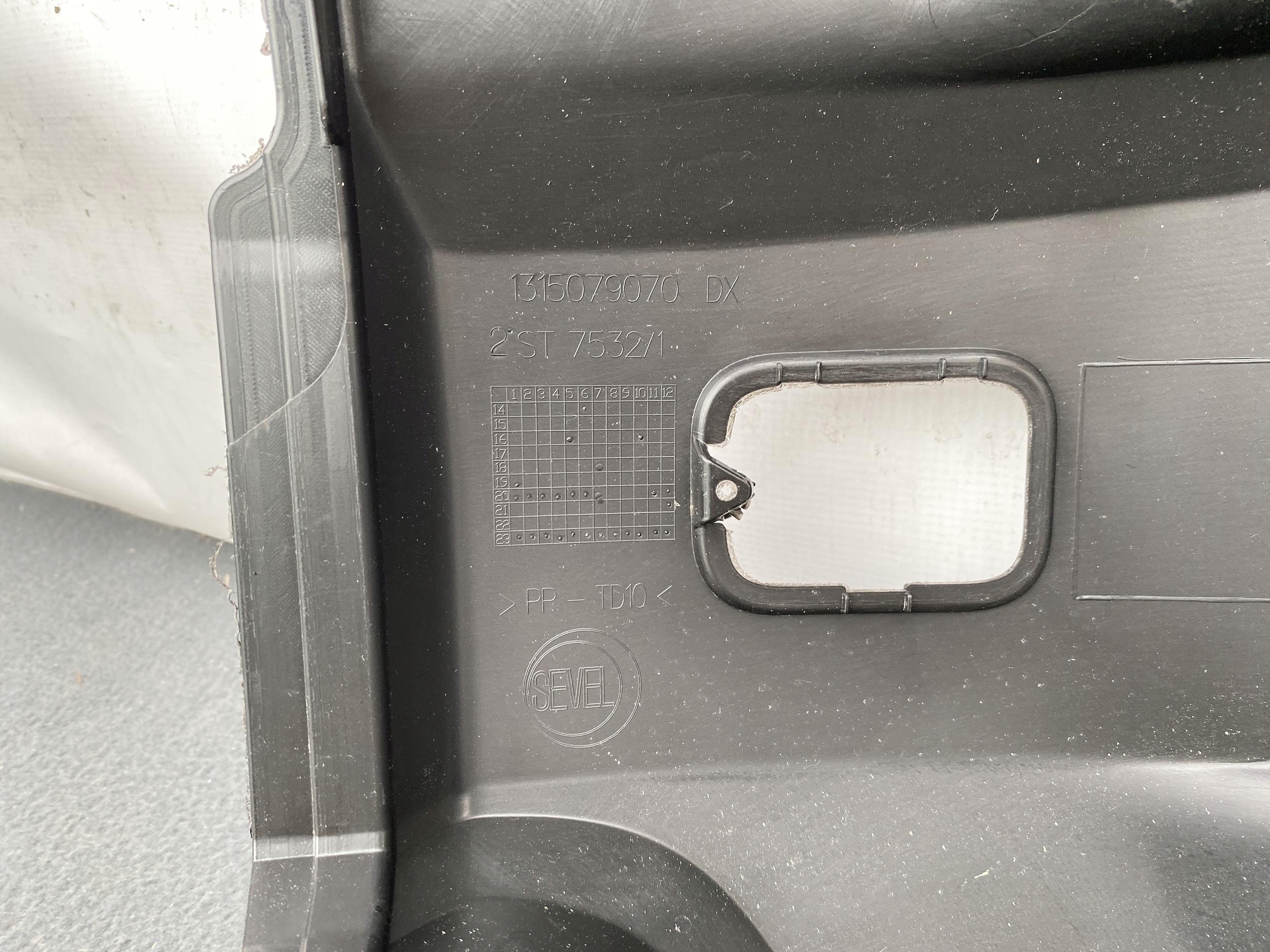 DUCATO BOXER JUMPER 17- bumper corner front front right moulding fog light