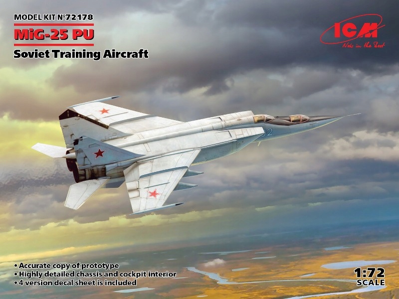 MiG-25PU Sovětský cvičný letoun 1:72