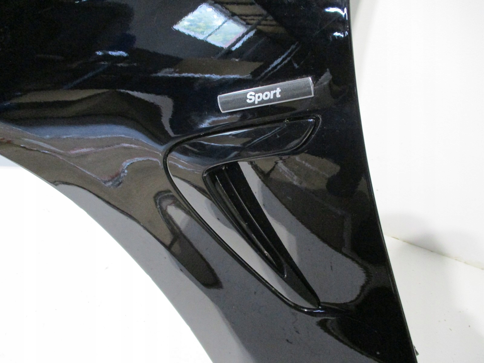 Błotnik LEWY BMW F32 F33 Producent części BMW OE