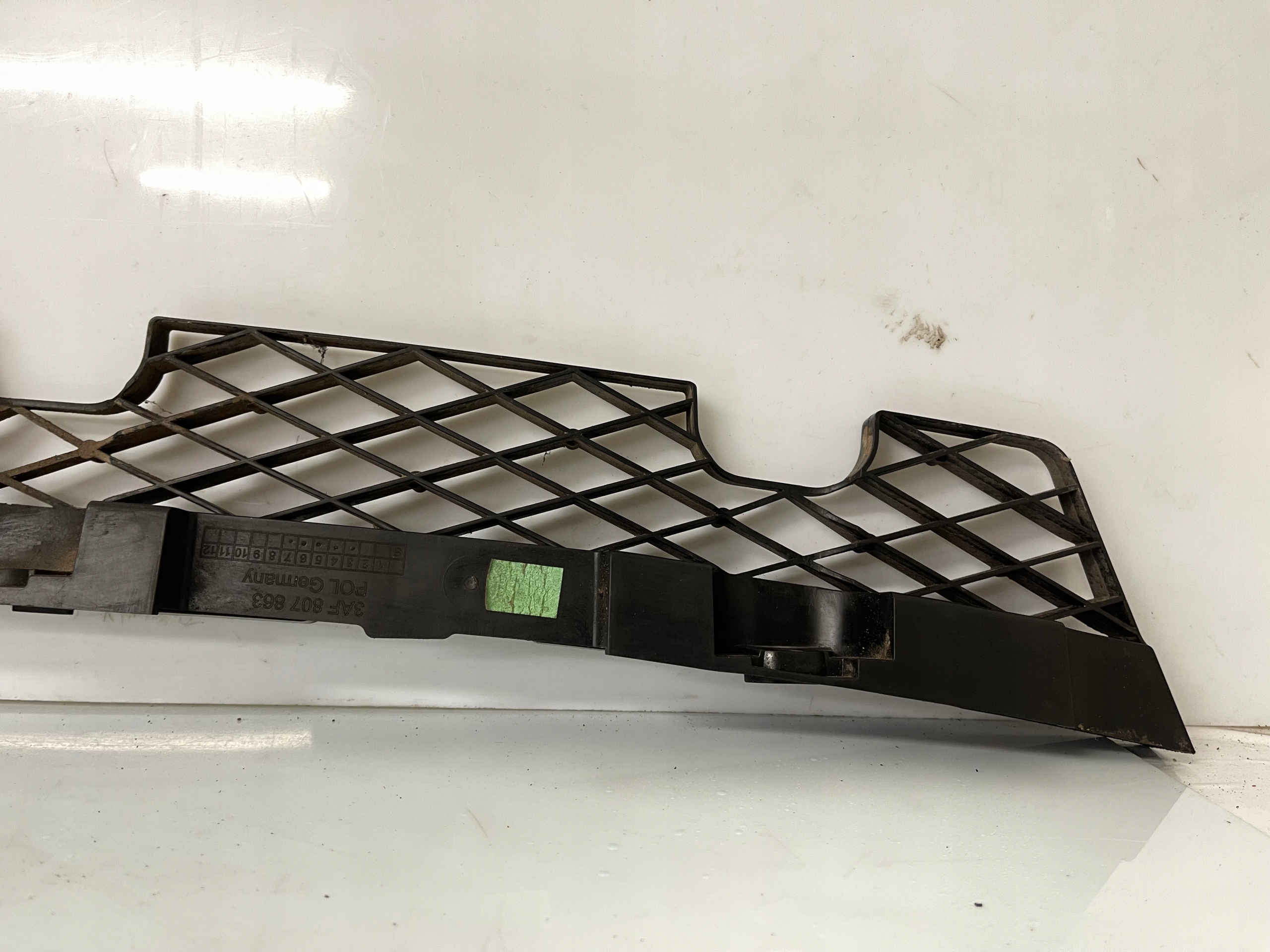 bumper bracket 3AF807863 VW PASSAT B7 KOMBI rear original