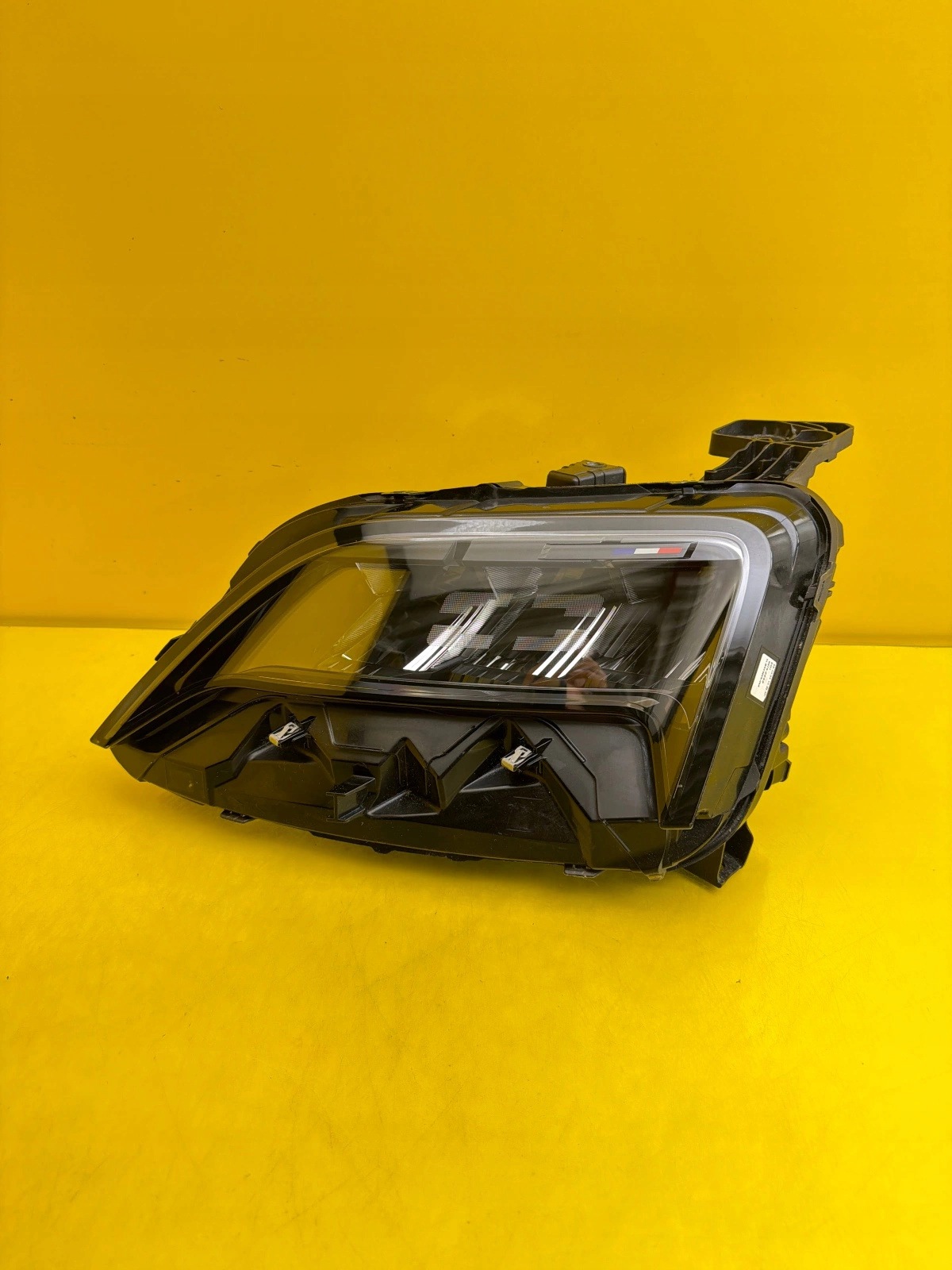 light left front Renault 5 E-Tech Electric Full Led 260601570R