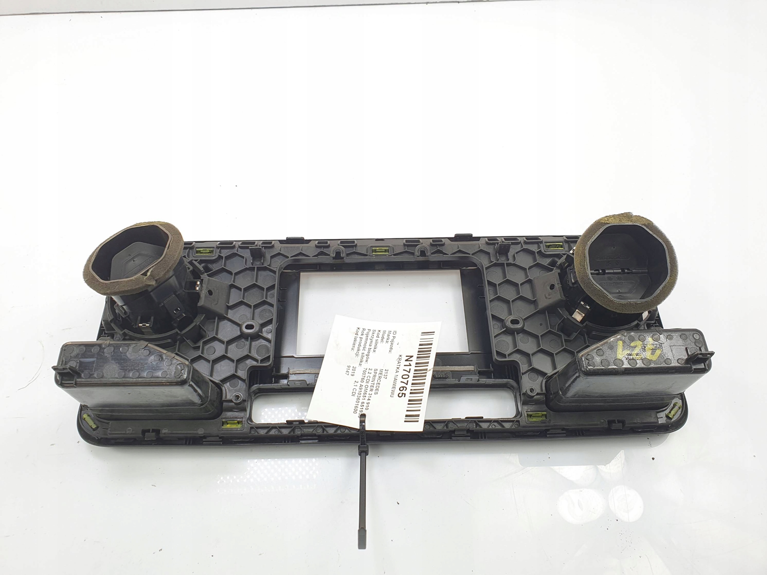 KRATKA NAWIEWU A9108303401 SPRINTER 314 910 Part manufacturer Other