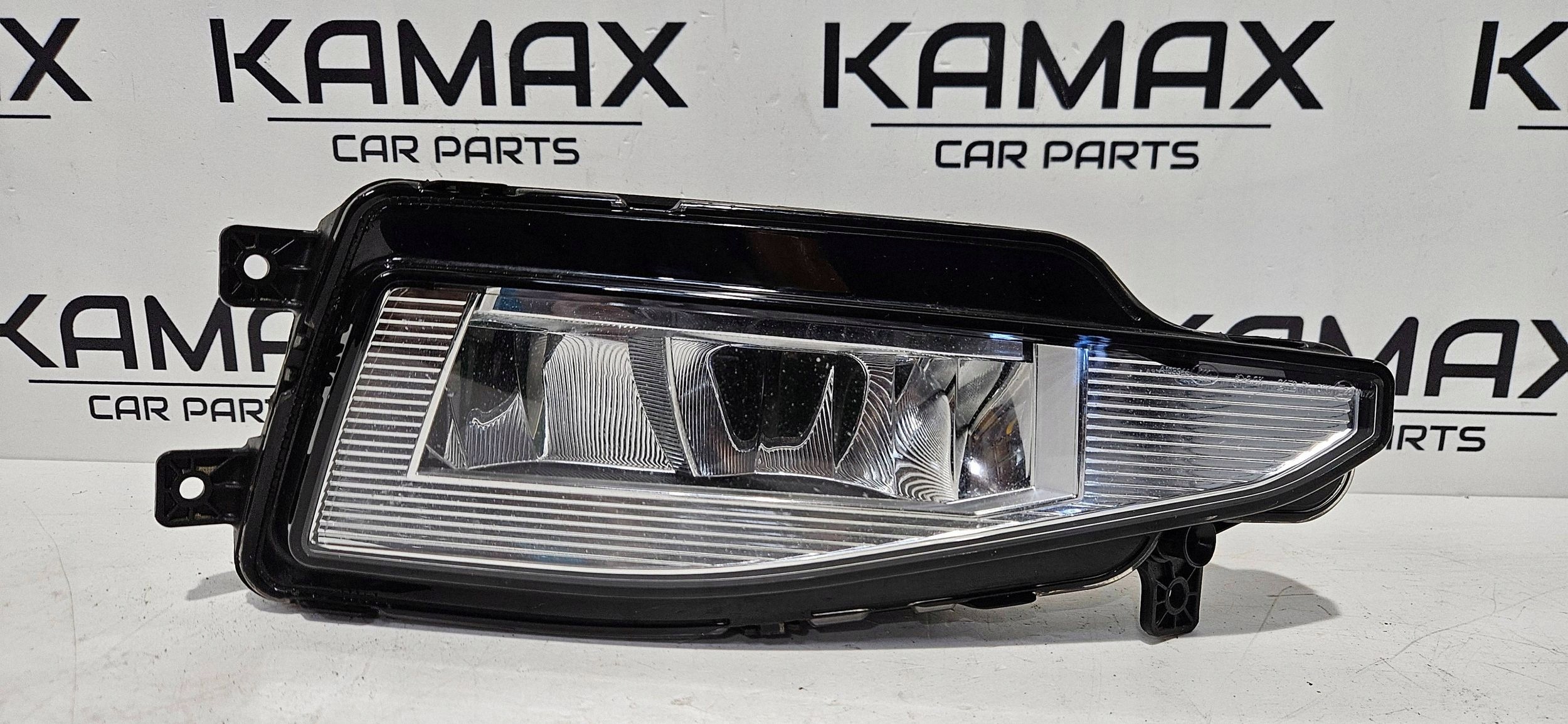 fog light right front LED VW PASSAT B8 LIFT 19- original 3G0941700