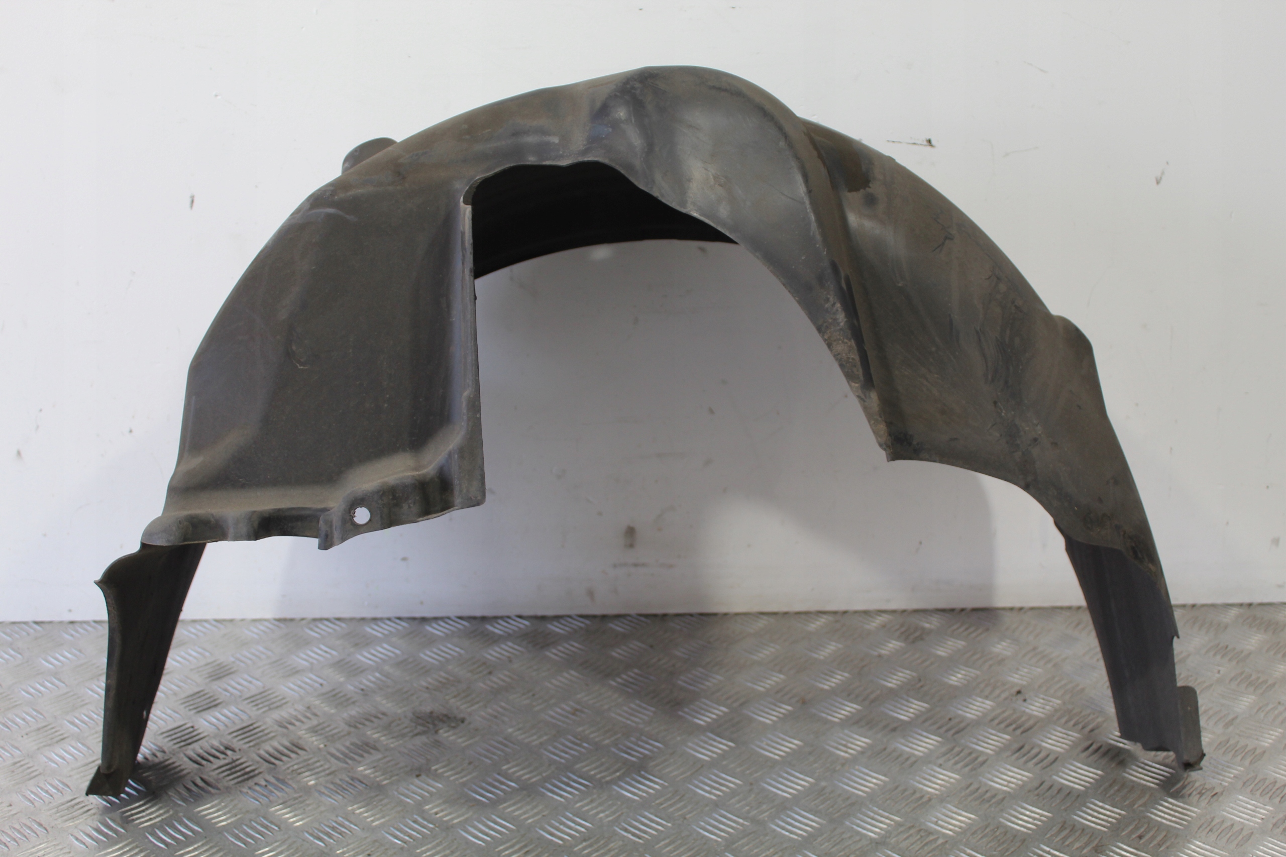 mudguard left rear part 8044645 BMW M3 E90 LIFT sedan