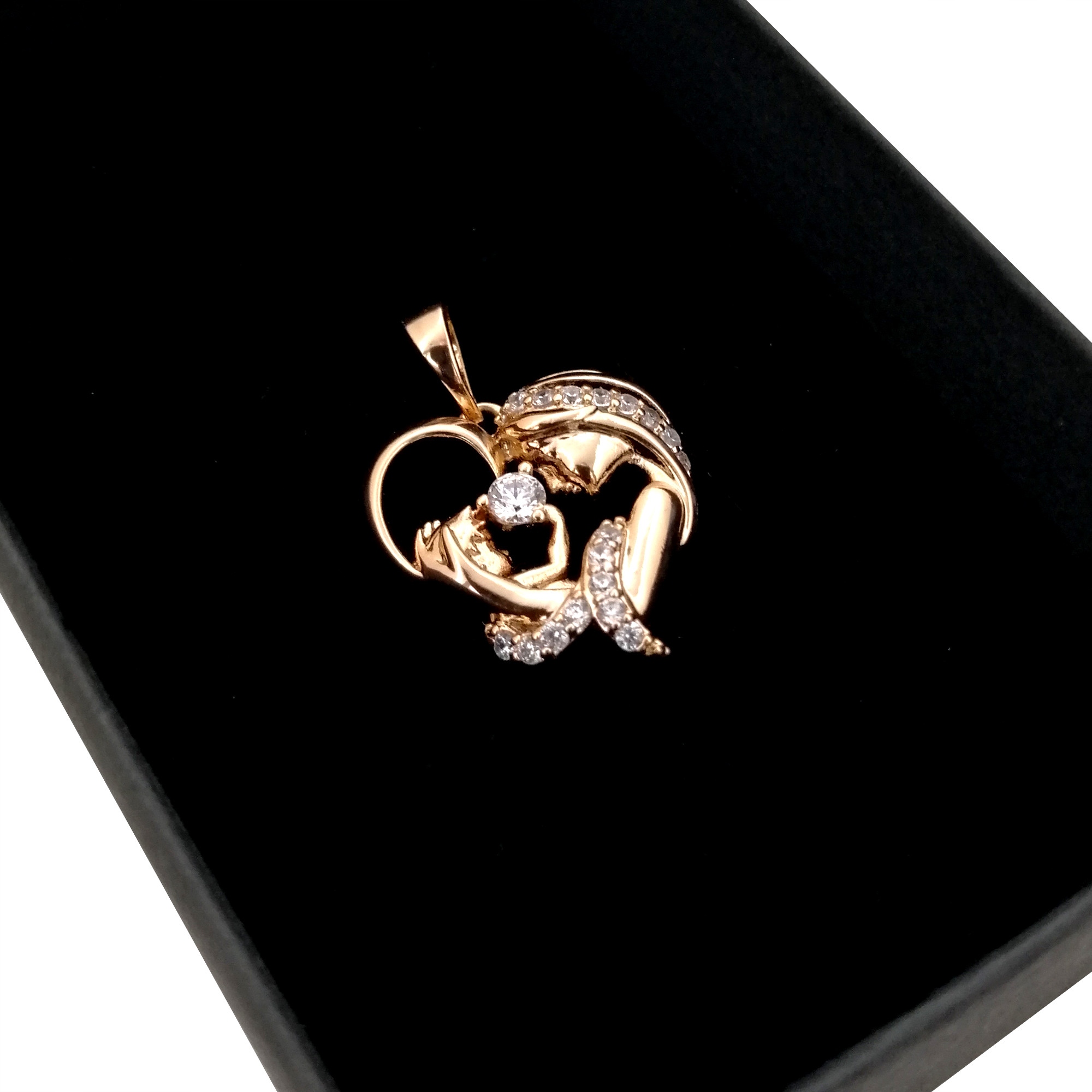 ZŁOTA ZAWIESZKA MATKA Z DZIECIĄTKIEM W SERCEU 18K Marka Golden Celebrity