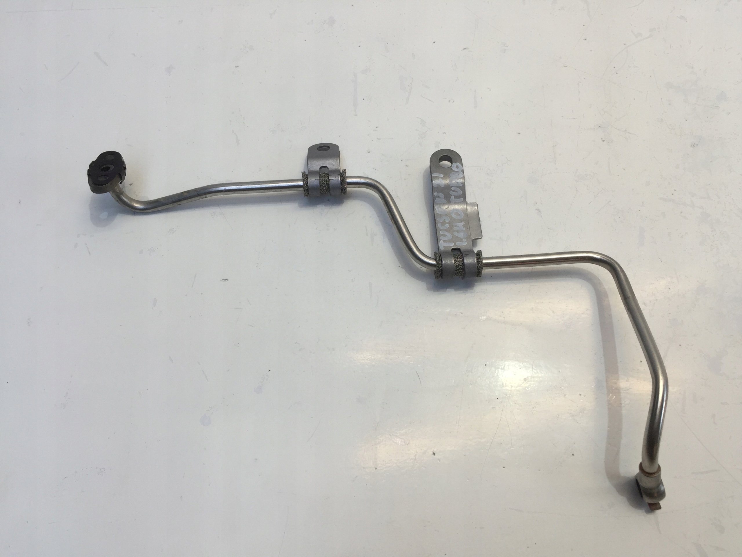 PJ1 - HYUNDAI TUCSON IV 1.6 TGDi 21 трубка турбинный кабель