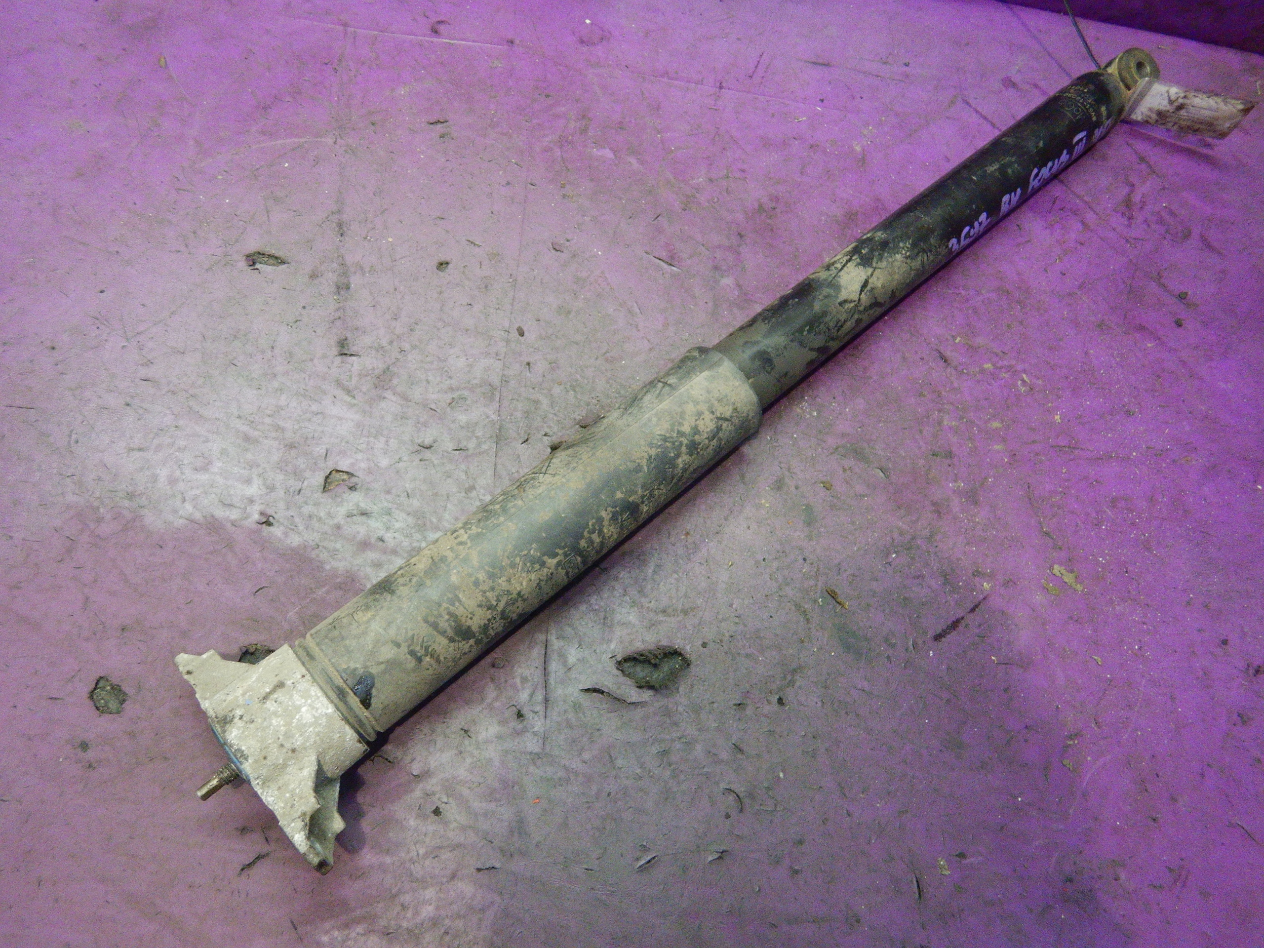 FOCUS MK3 11- AMORTYZATOR TYŁ PRAWY BV6118080AAE