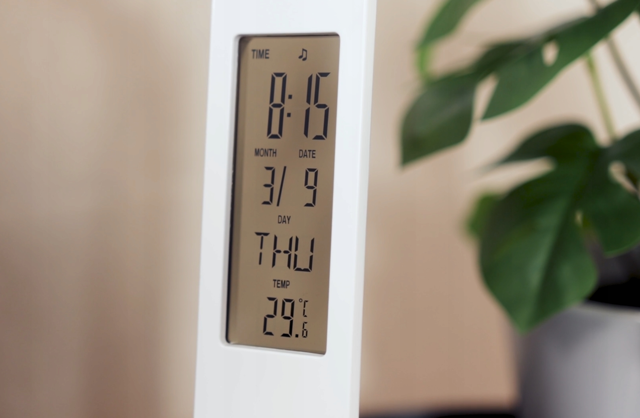 Lampka biurkowa LED WYŚWIETLACZ TEMPERATURA DATA GODZINA z USB 3 TRYBY Długość/wysokość 50 cm