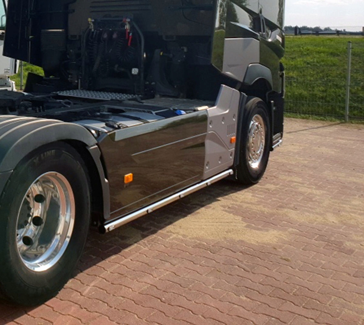 Orurowanie boczne, międzyosiowe Renault Gamma T Producent JKS