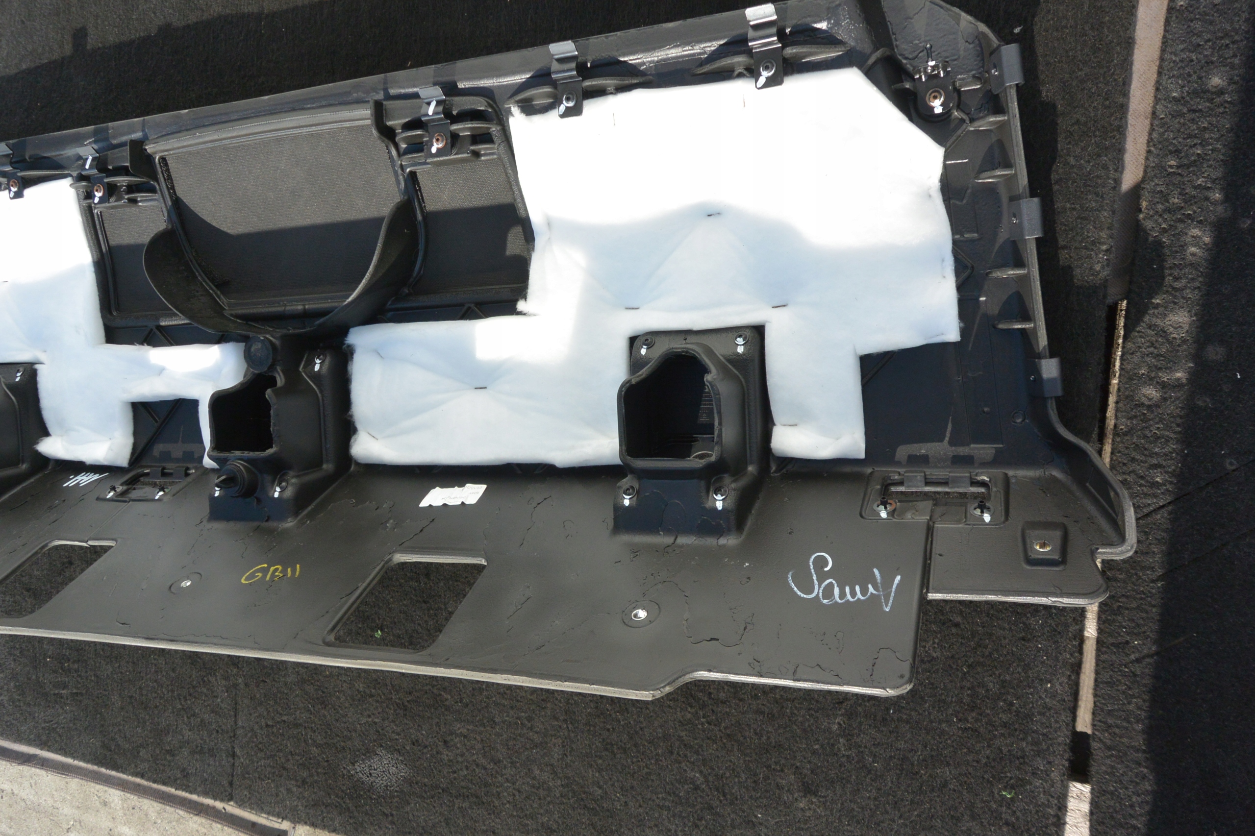 plato boot below ROLETE MASERATI GHIBLI III