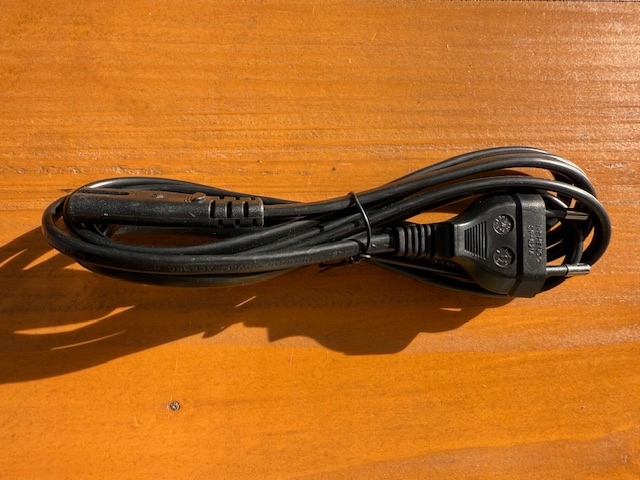 Кабель питания C7 C7-1.5 m-black 1.5 m
