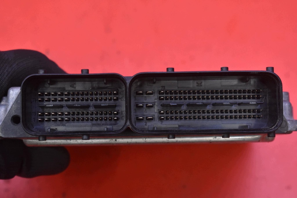 control unit computer of the engine 55577674AATK OPEL ASTRA 4 IV J 2.0 CDTI 160 KM