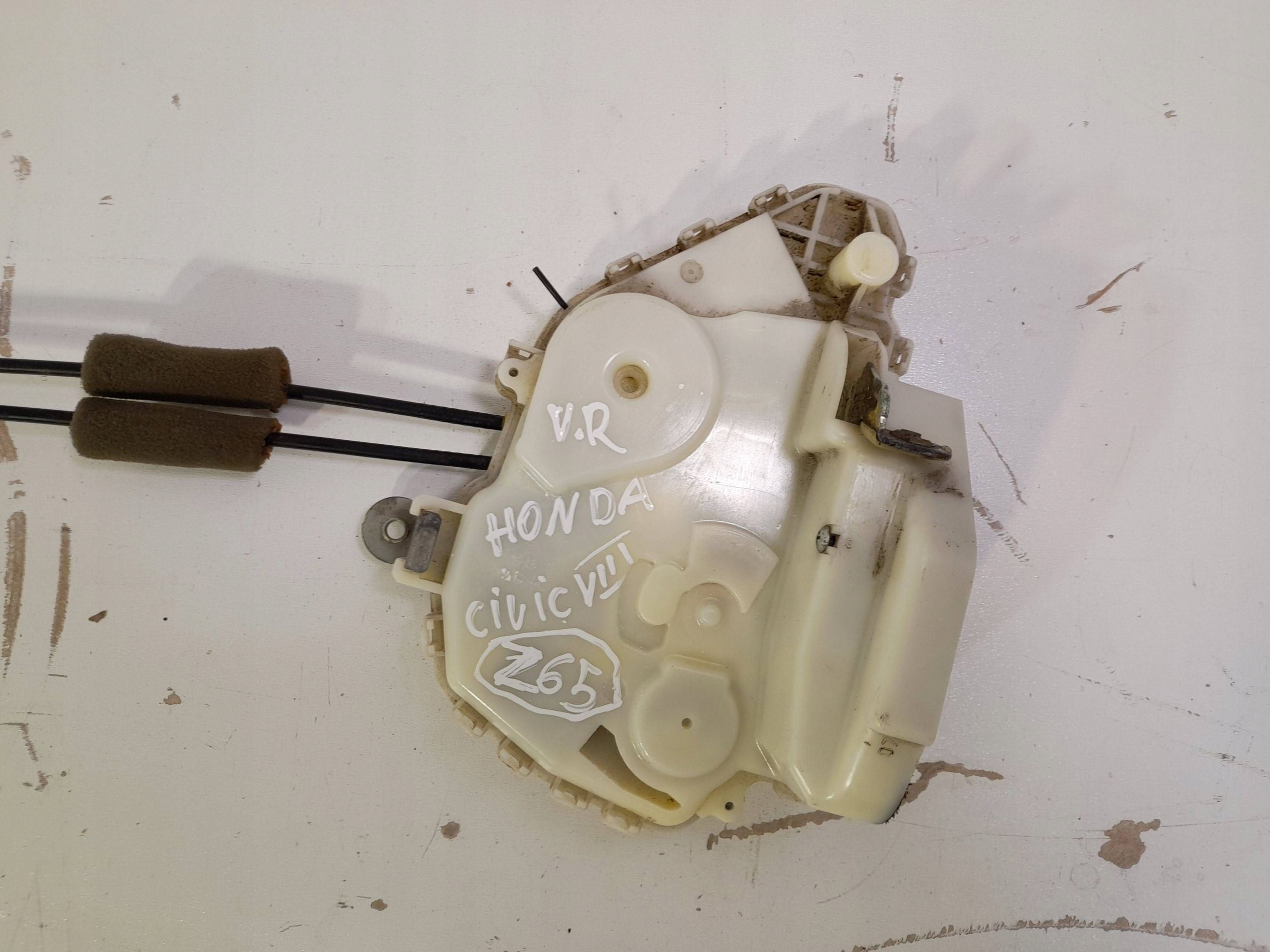 Honda Civic VIII lock door front right (Z65)