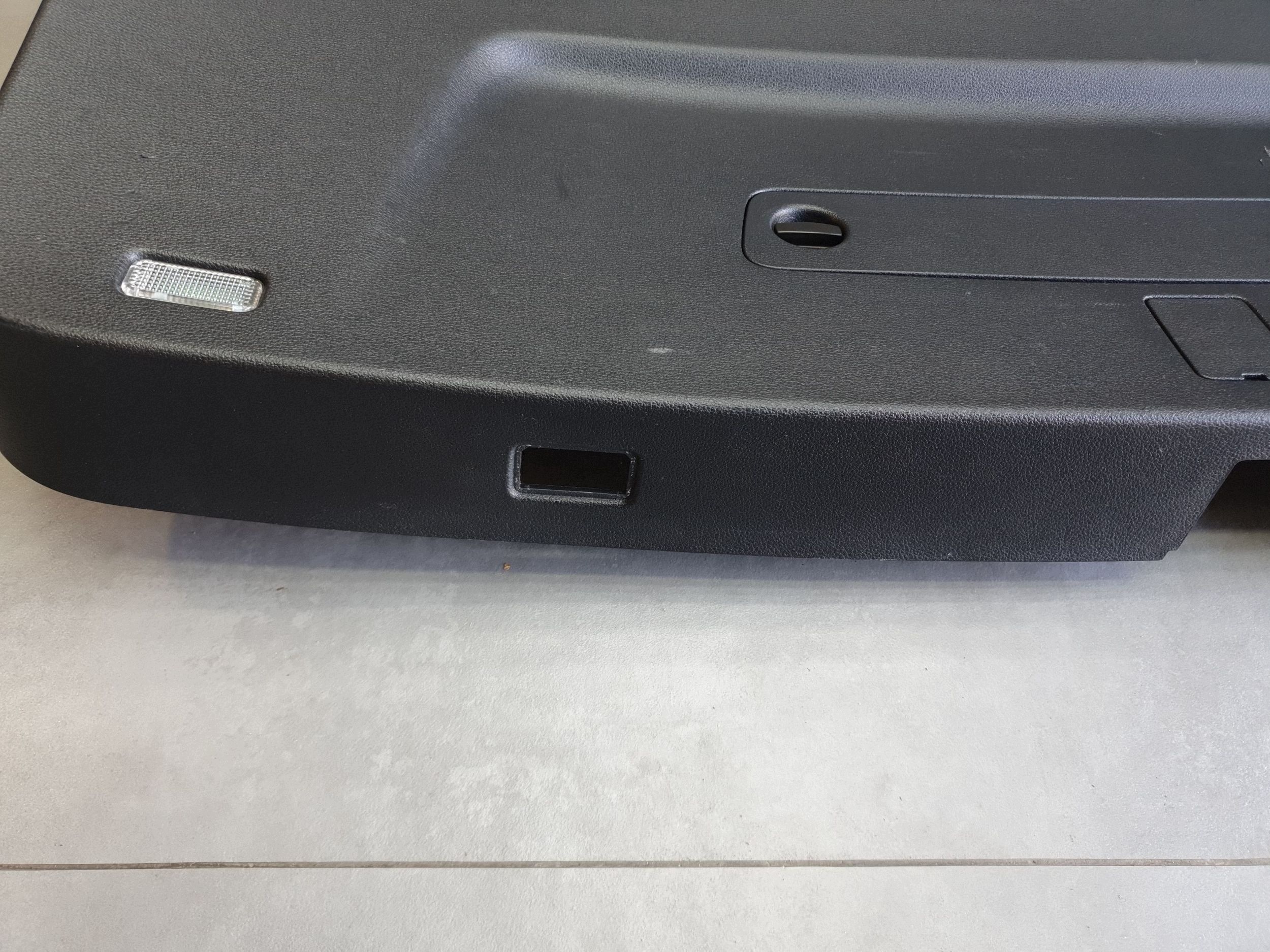 Audi Q7 4M upholstery bonnet boot 4M0867973B
