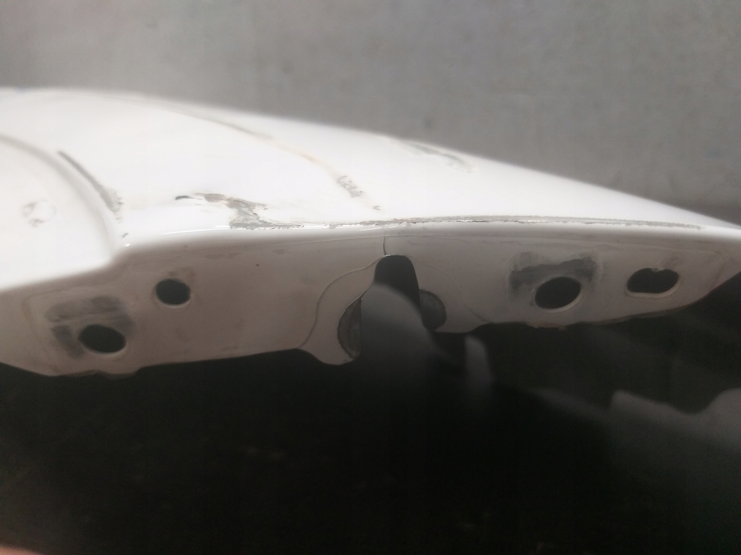 fender front right MERCEDES GLA W247