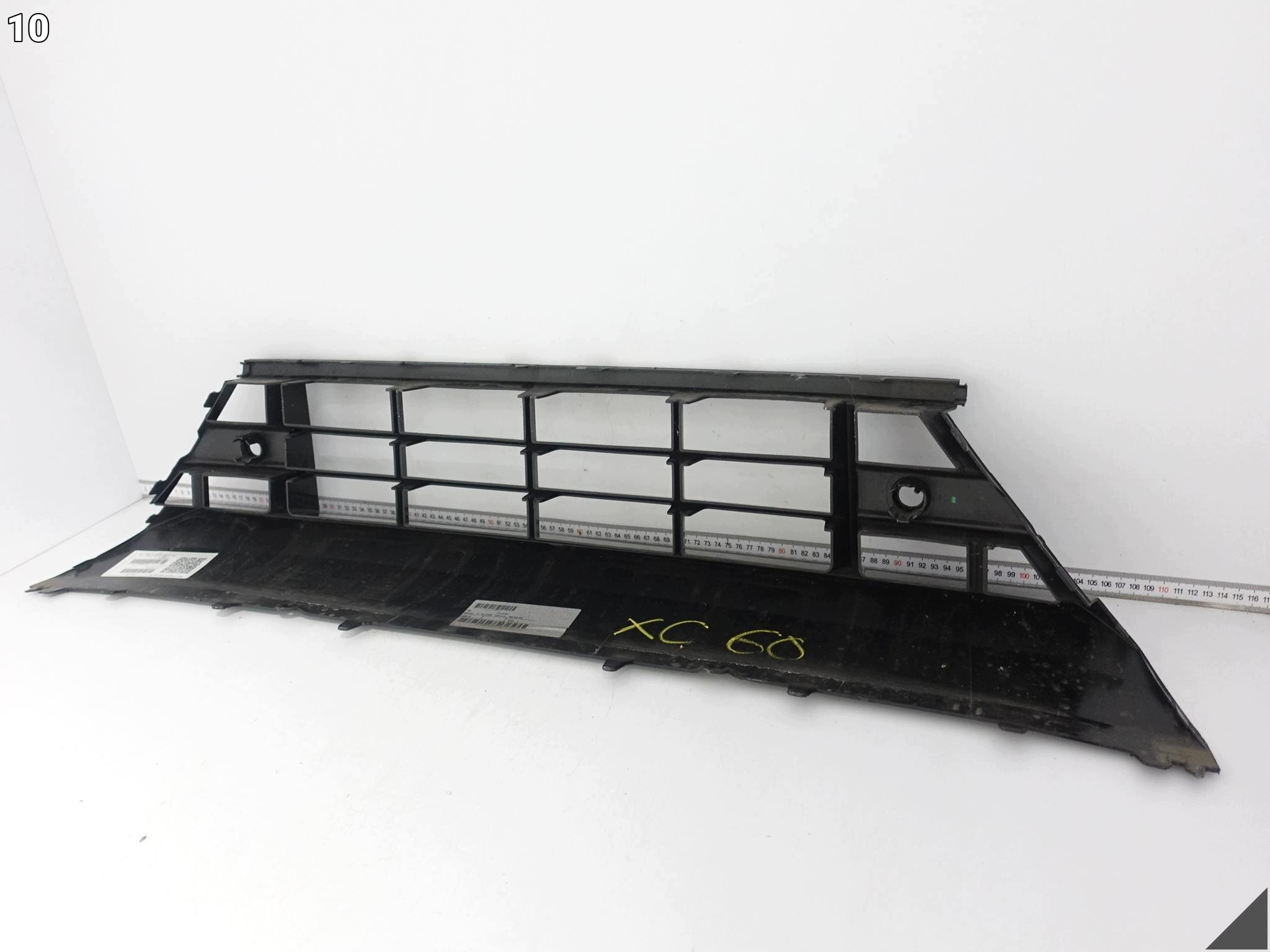 VOLVO XC60 II 2 LIFT R-design 21- grid central grille intake bumper front