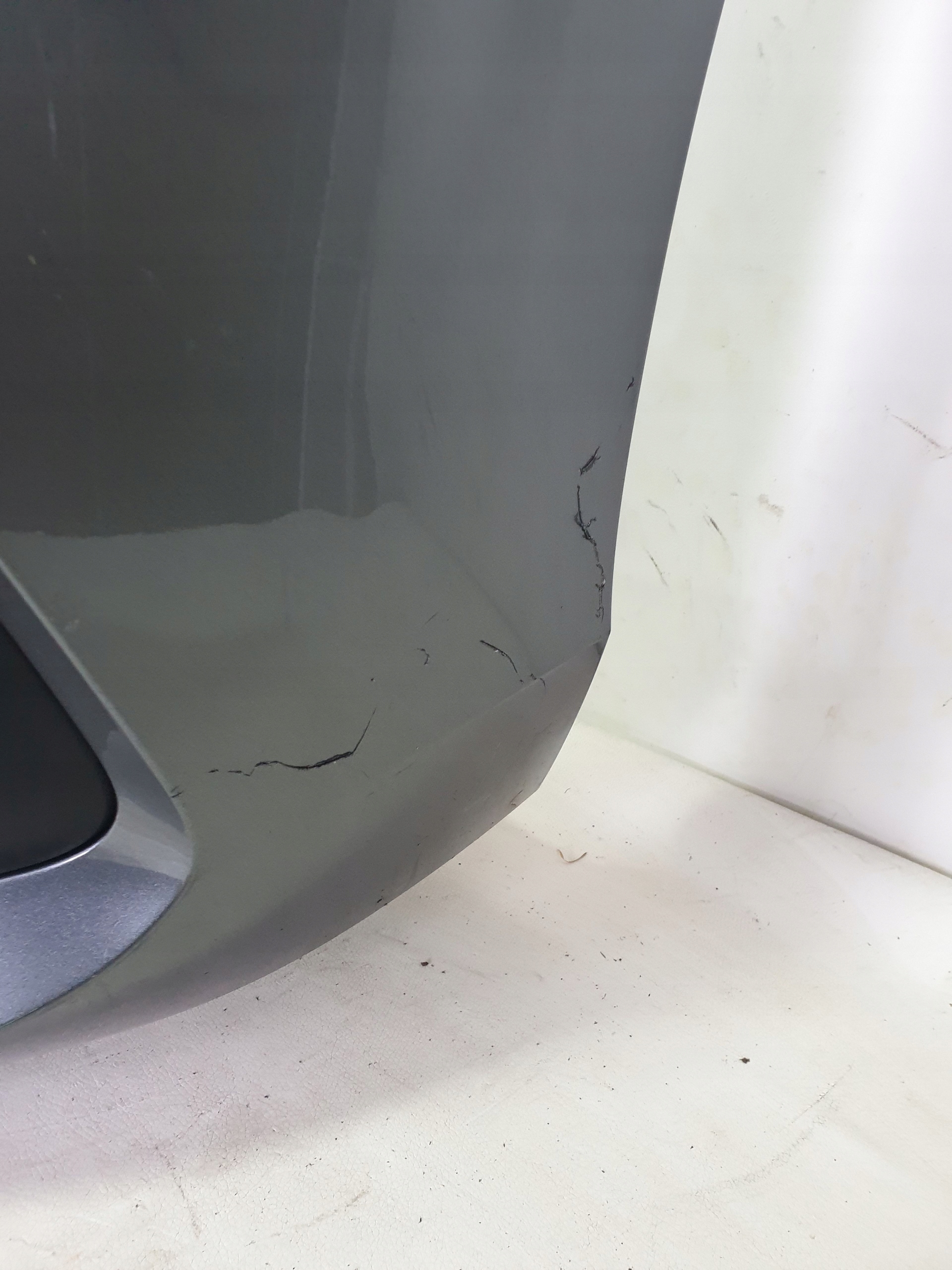 SKODA SUPERB IV 3P0 23-> bumper front front 4 x PDC cover 3P0807221