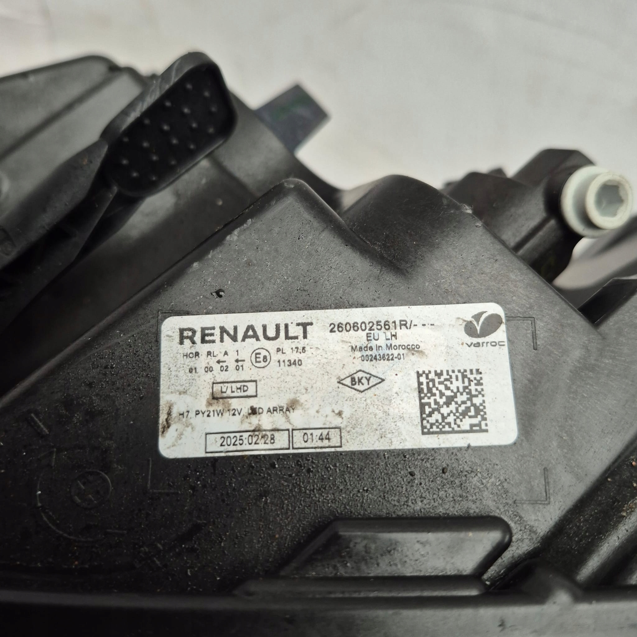 DACIA SANDERO III 20- FULL LED light left front front 260602561R