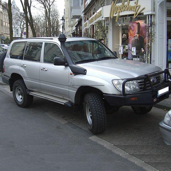 ТРУБКА ВОЗДУХОЗАБОРНИКА TOYOTA LAND CRUISER 100