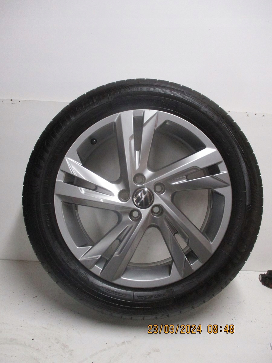 wheels discs tyres VW TAIGO 2G7 R17 5MM