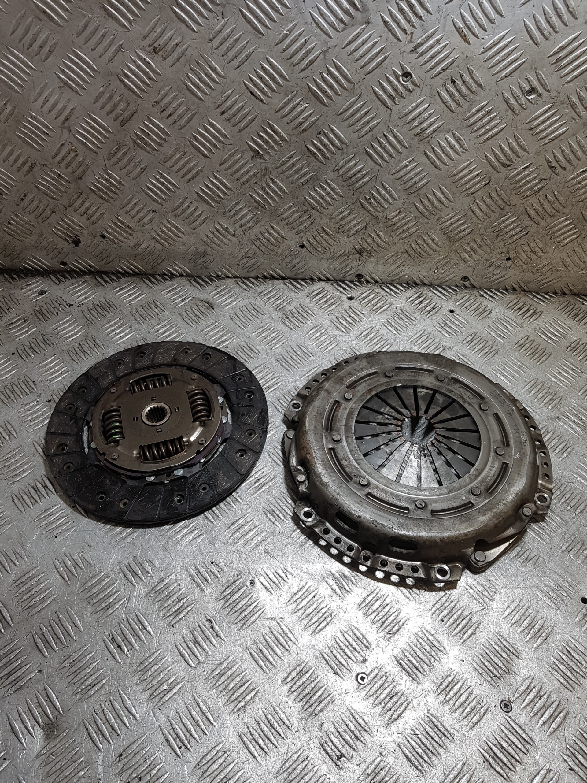 Disque de pression Embrayage CITROEN C4 3082001176 1878005041
