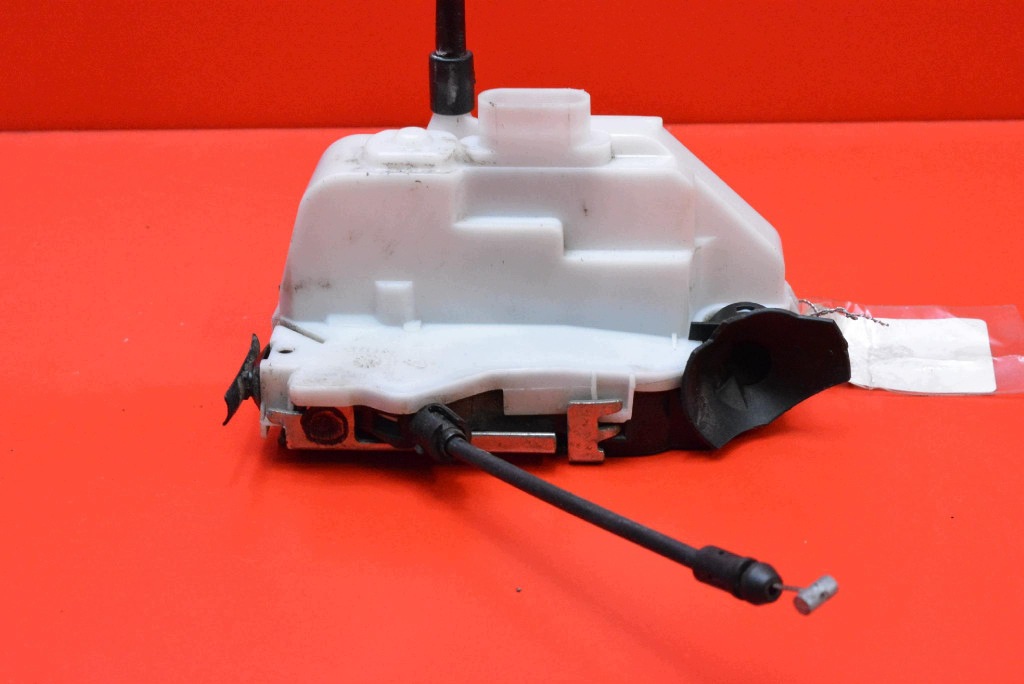 lock door left front front EU 000661 RENAULT LAGUNA 2 II KOMBI 01-05