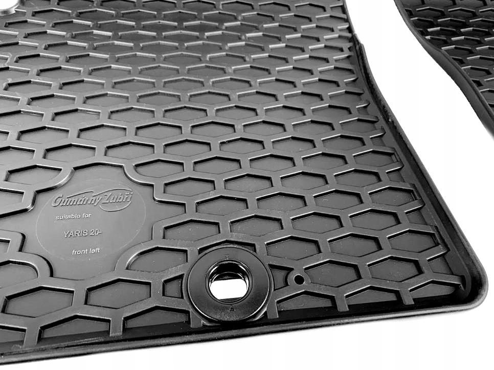 TOYOTA YARIS CROSS 2023- MARKOWE DYWANIKI GUMOWE Liczba elementów 4
