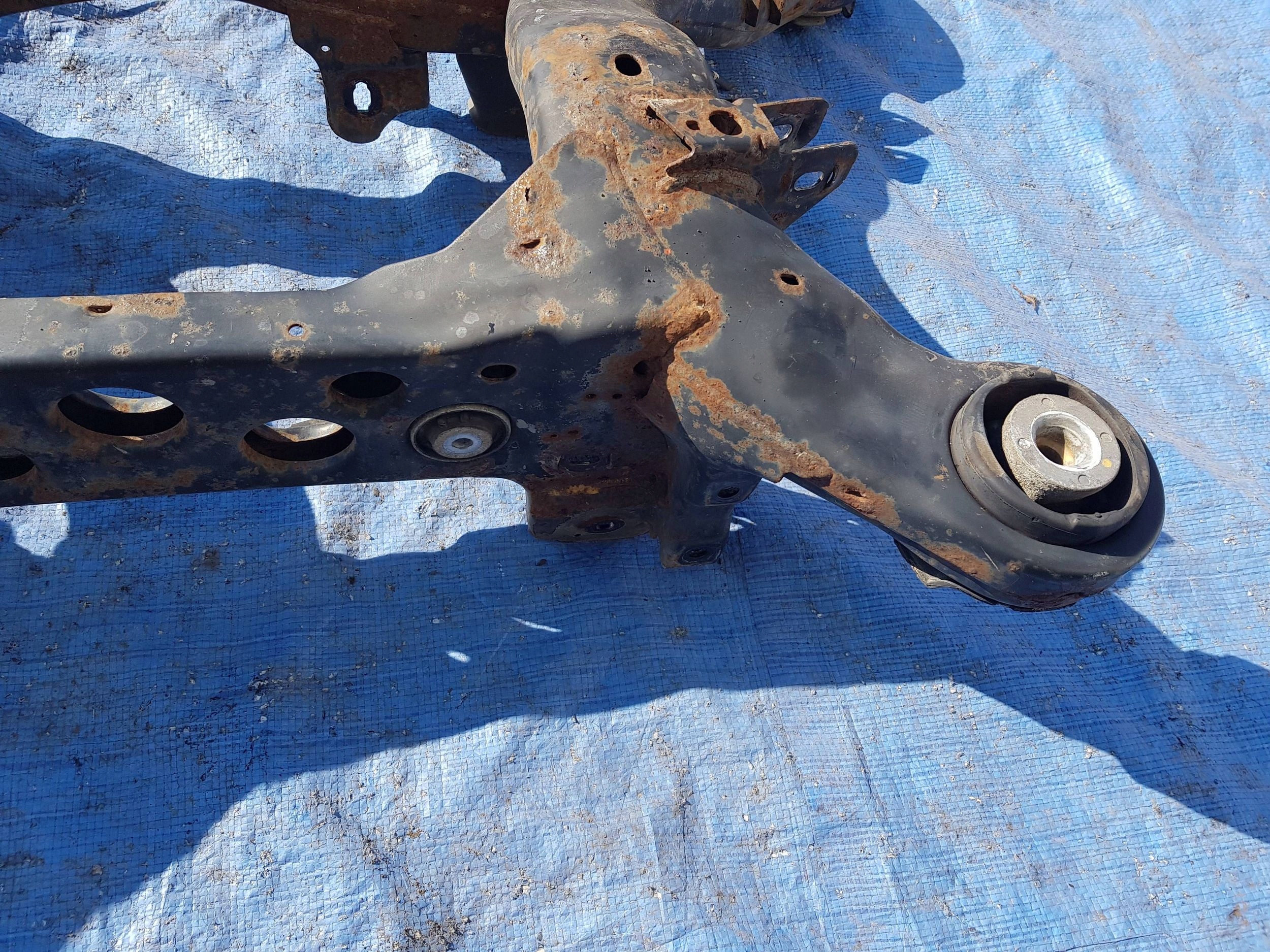axle beam rear part MERCEDES ML W166 sider subframe axle beam