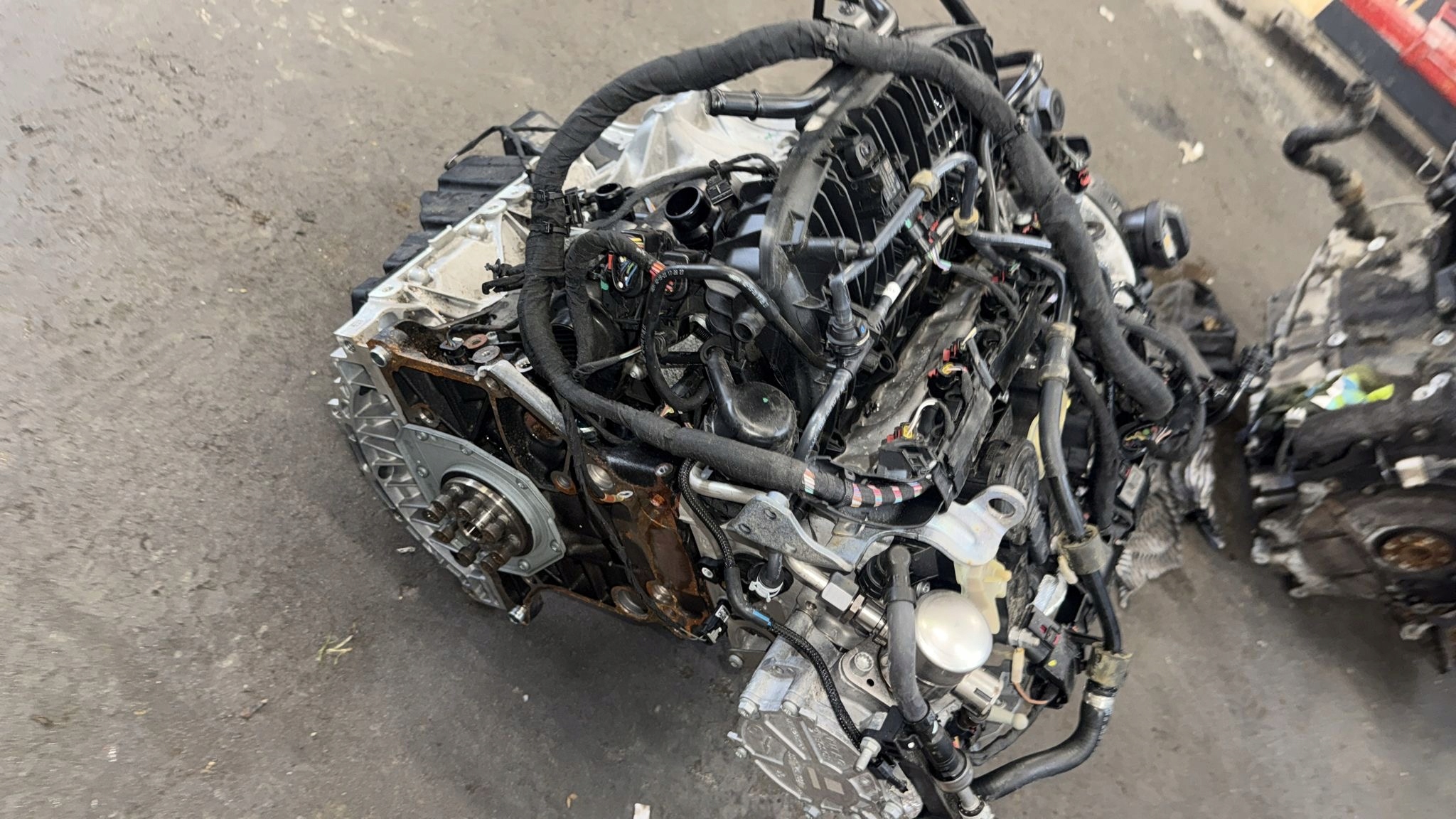 engine complete AUDI 2.0 TFSI 5TYS KM DMS