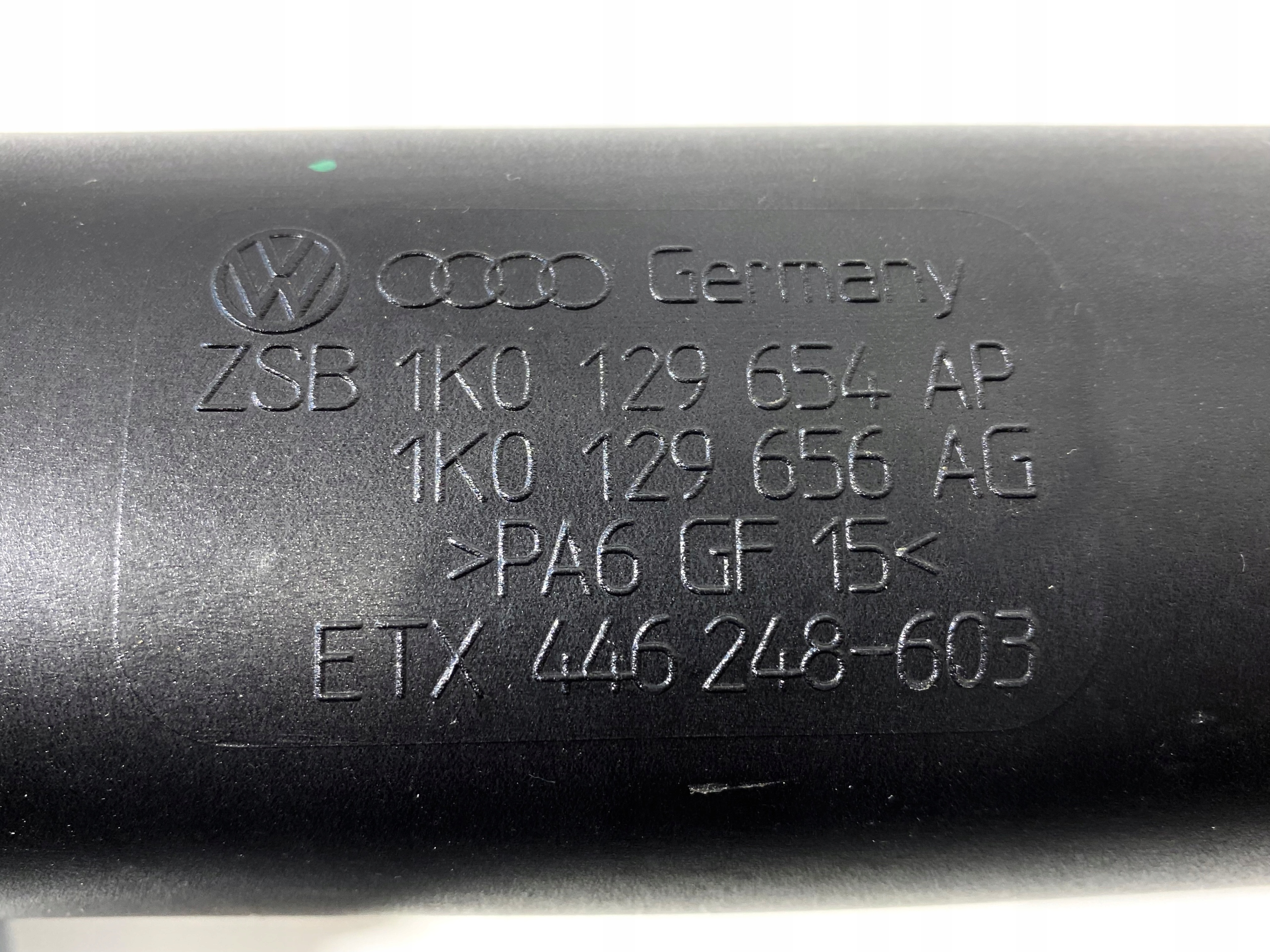 RURA POWIETRZA VW AUDI SEAT SKODA 1K0129654AP Typ samochodu Samochody osobowe