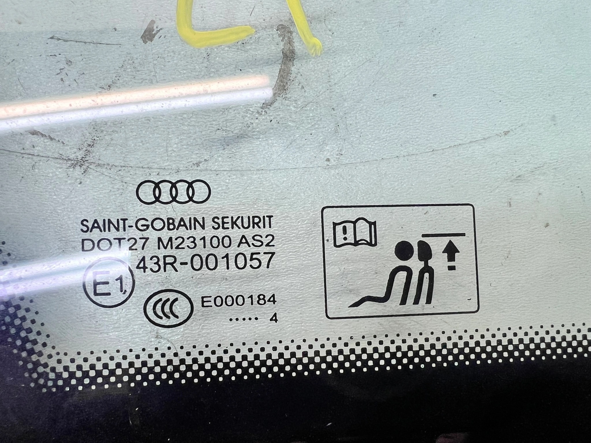 window bodywork left rear part AUDI A3 8V4 2014 ROK below LISTWE MAT