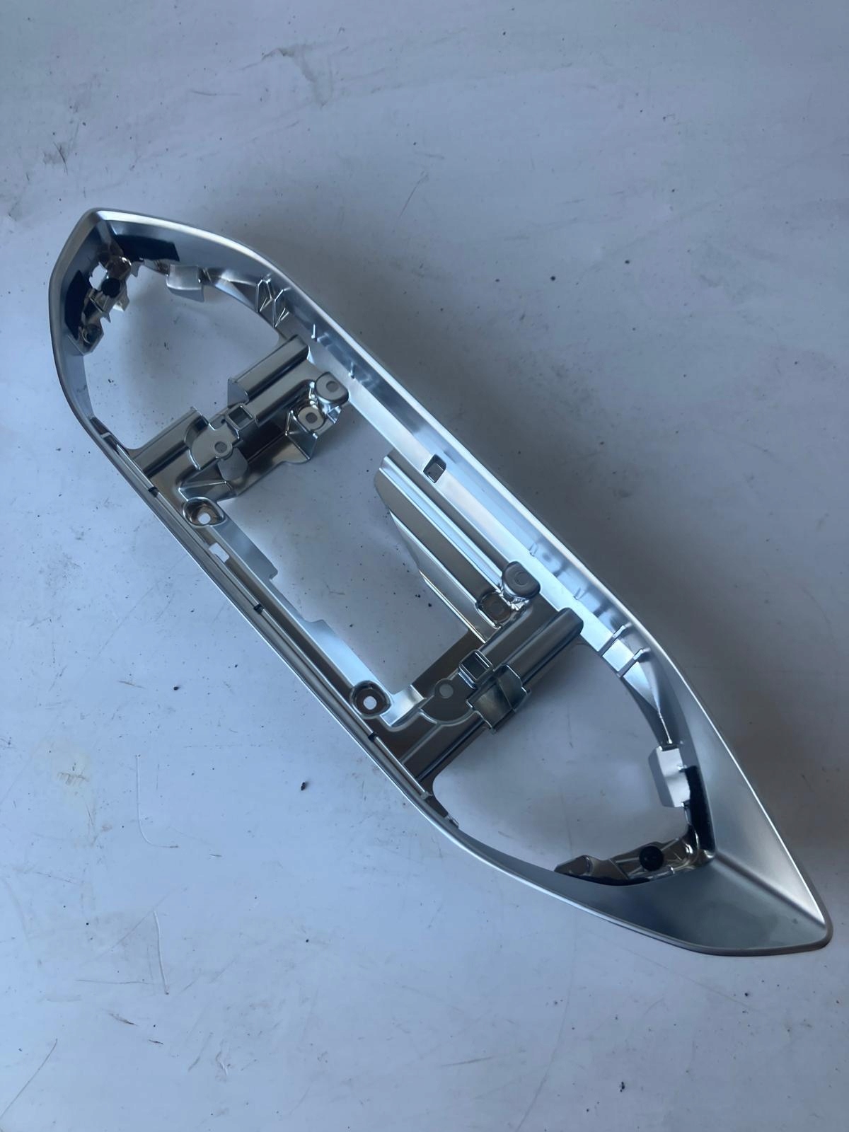 frame navigation devices DEKOR CHROM PEUGEOT 308 T9 98075499VV