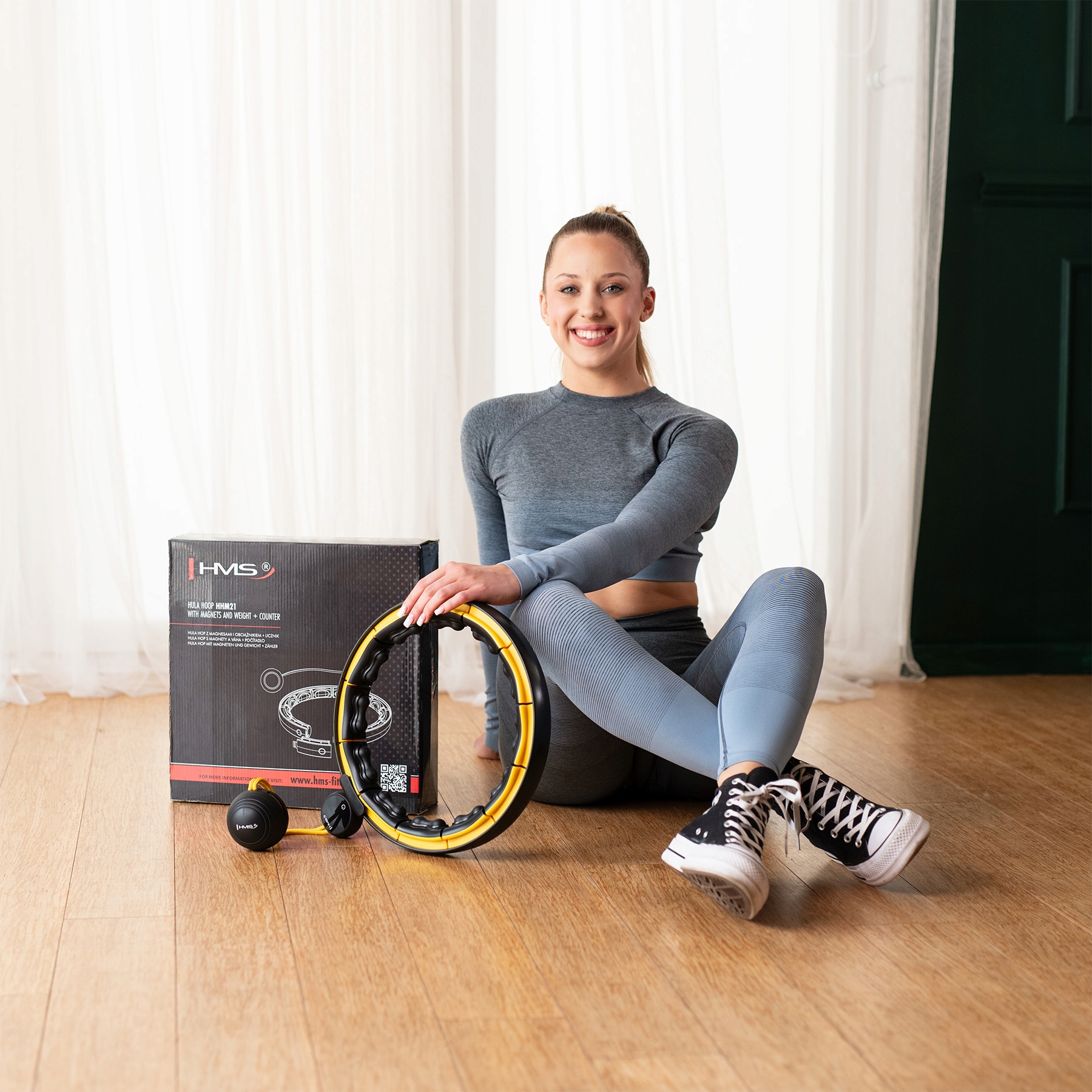 HULA HOP Z MATERIAŁU TPE Z MAGNESAMI I OBCIĄŻNIKIEM + LICZNIK HMS HHM21 Średnica 43 cm