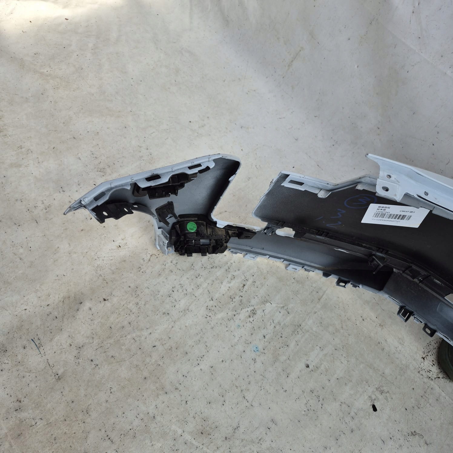 VOLVO EX30 EX-30 23- bumper front front PDC 31345658
