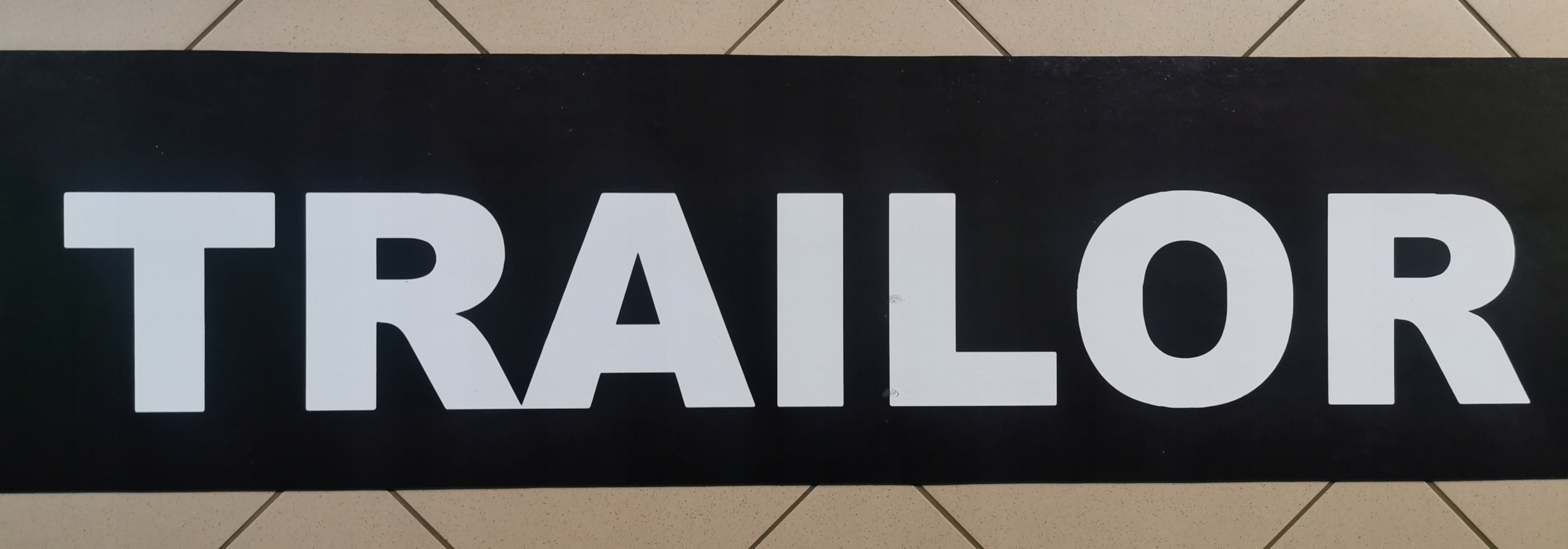 Chlapacz naczepy TRAILOR czarny nakaz zakaz Installation side Rear