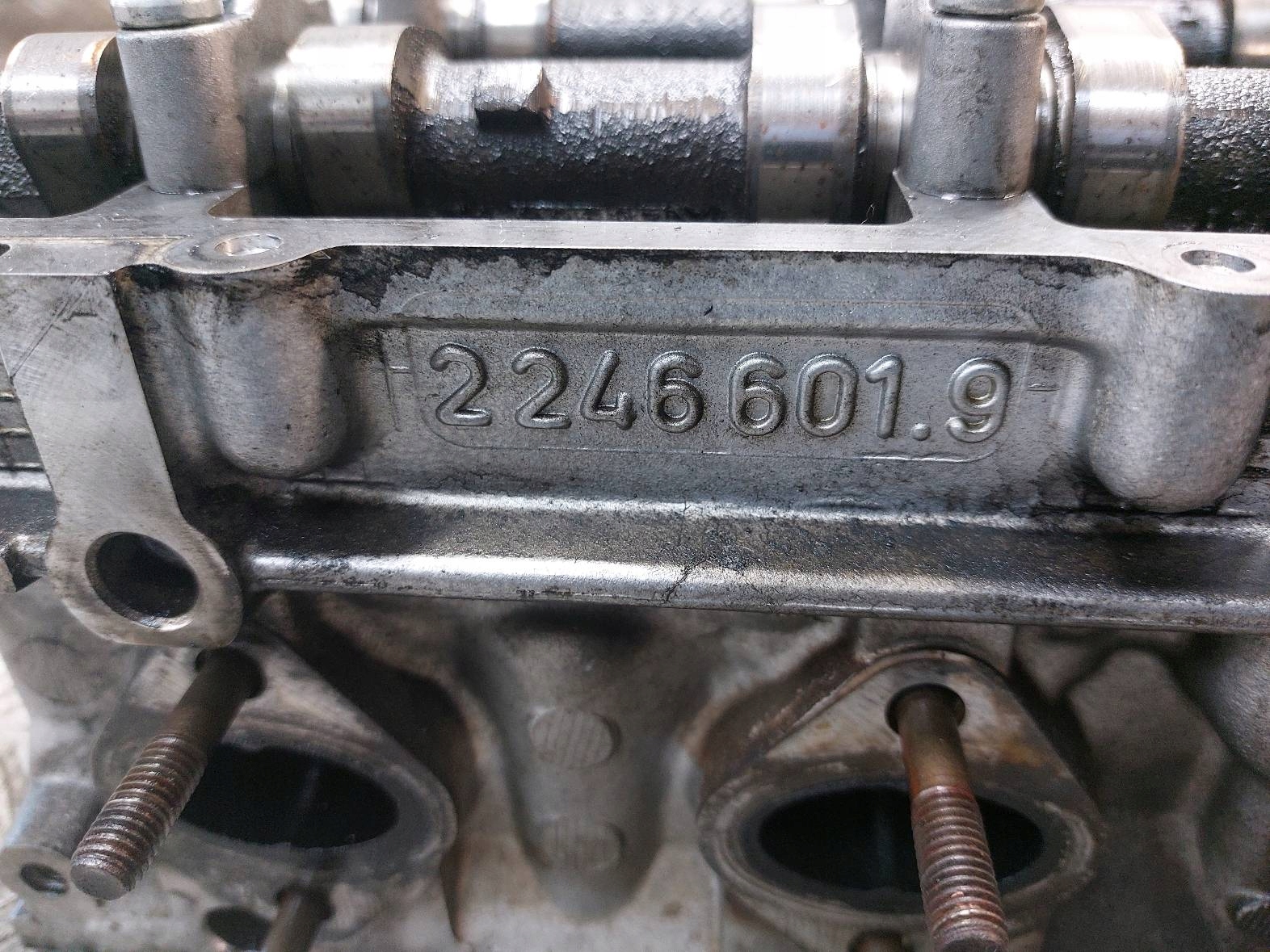 hlava + vačky BMW E39 520D M47 2.0 D 2246601.9