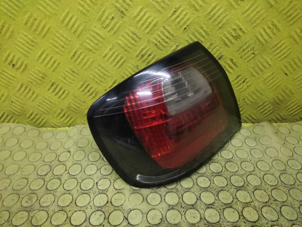 NISSAN PRIMERA P11 light left rear part 265559F600