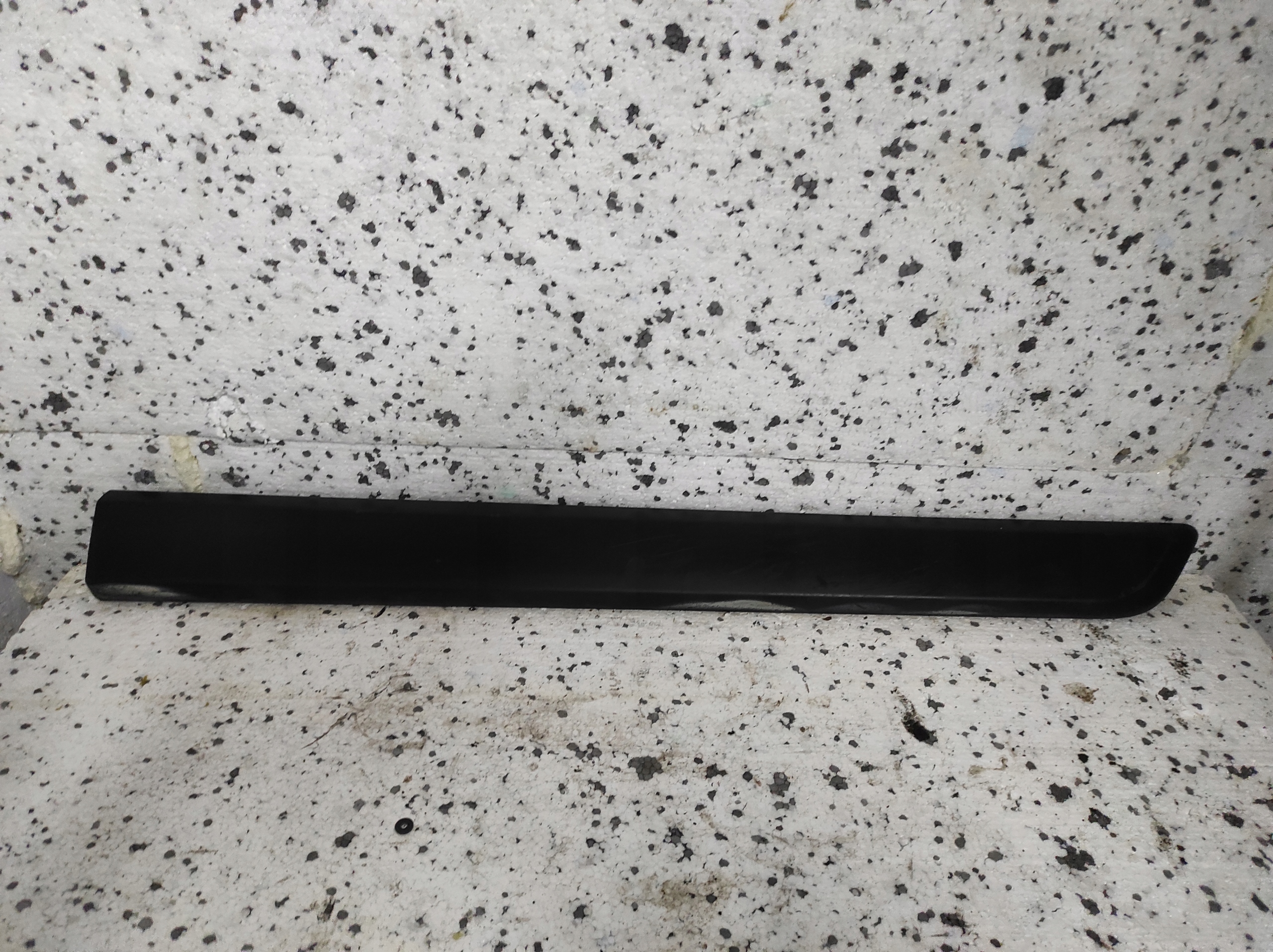 moulding for front left door PEUGEOT 1308832070