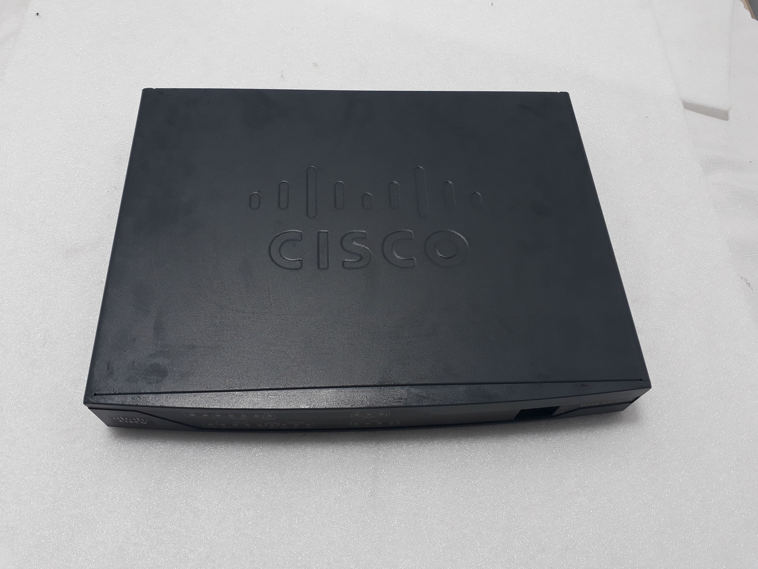 Router CISCO 892 D6296