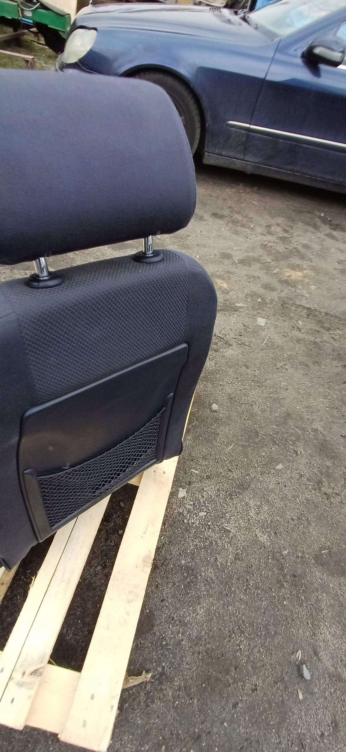 AUDI A4 B6 seat front right WELUR blue