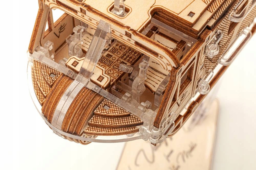 VETER MODELS PUZZLE 3D HELIKOPTER VALKYRJA Wysokość produktu 10 cm