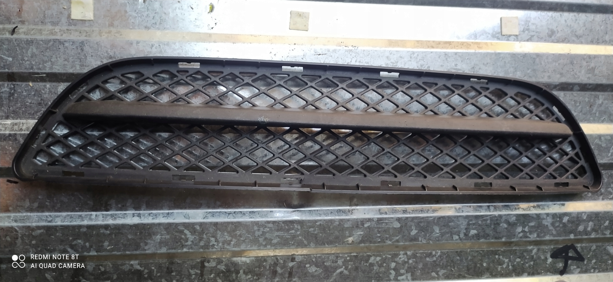 BMW 7154556 Grill Lüftungsgitter der Stoßstange mitte E91