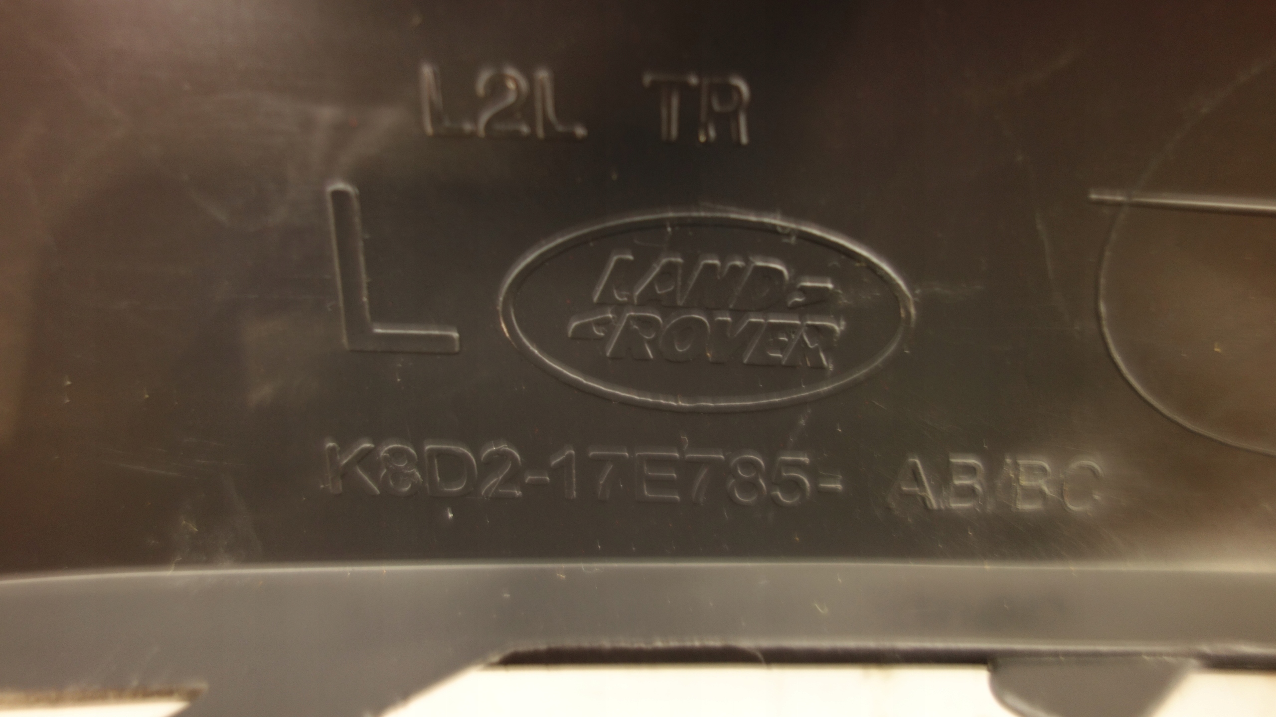 lišta nárazníku levý předek RANGE ROVER EVOQUE II