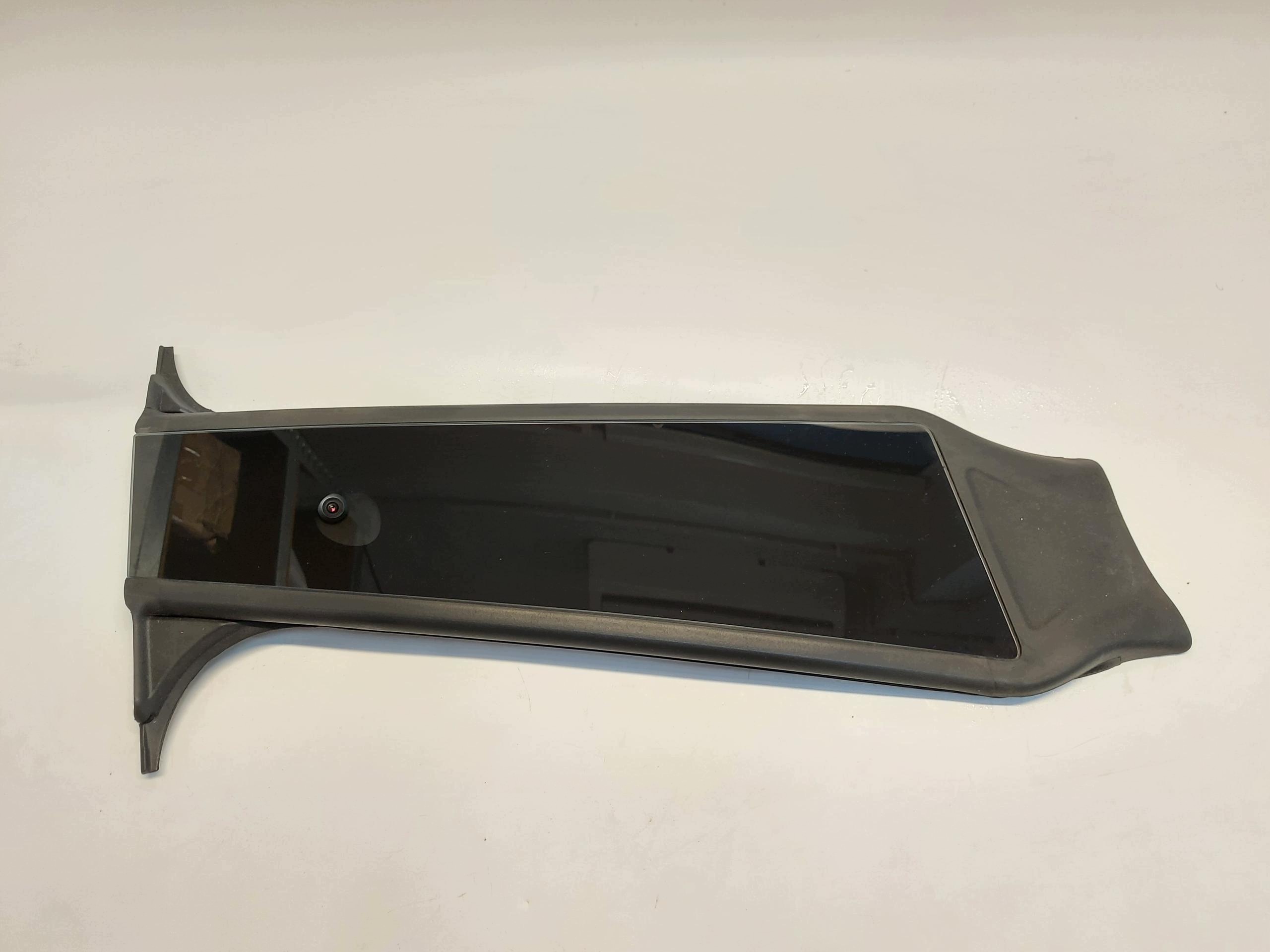 TESLA MODEL Y 2024r side SLUPKA cover left 1807651-00-B