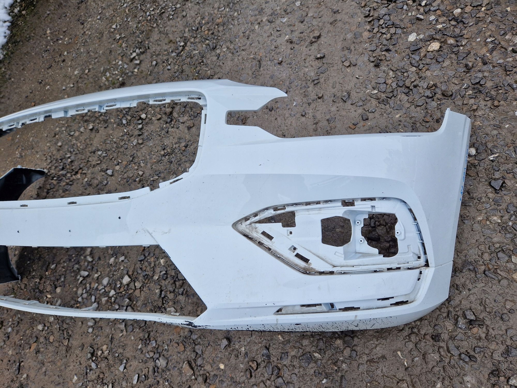 front bumper VOLVO V60 II 2018R->