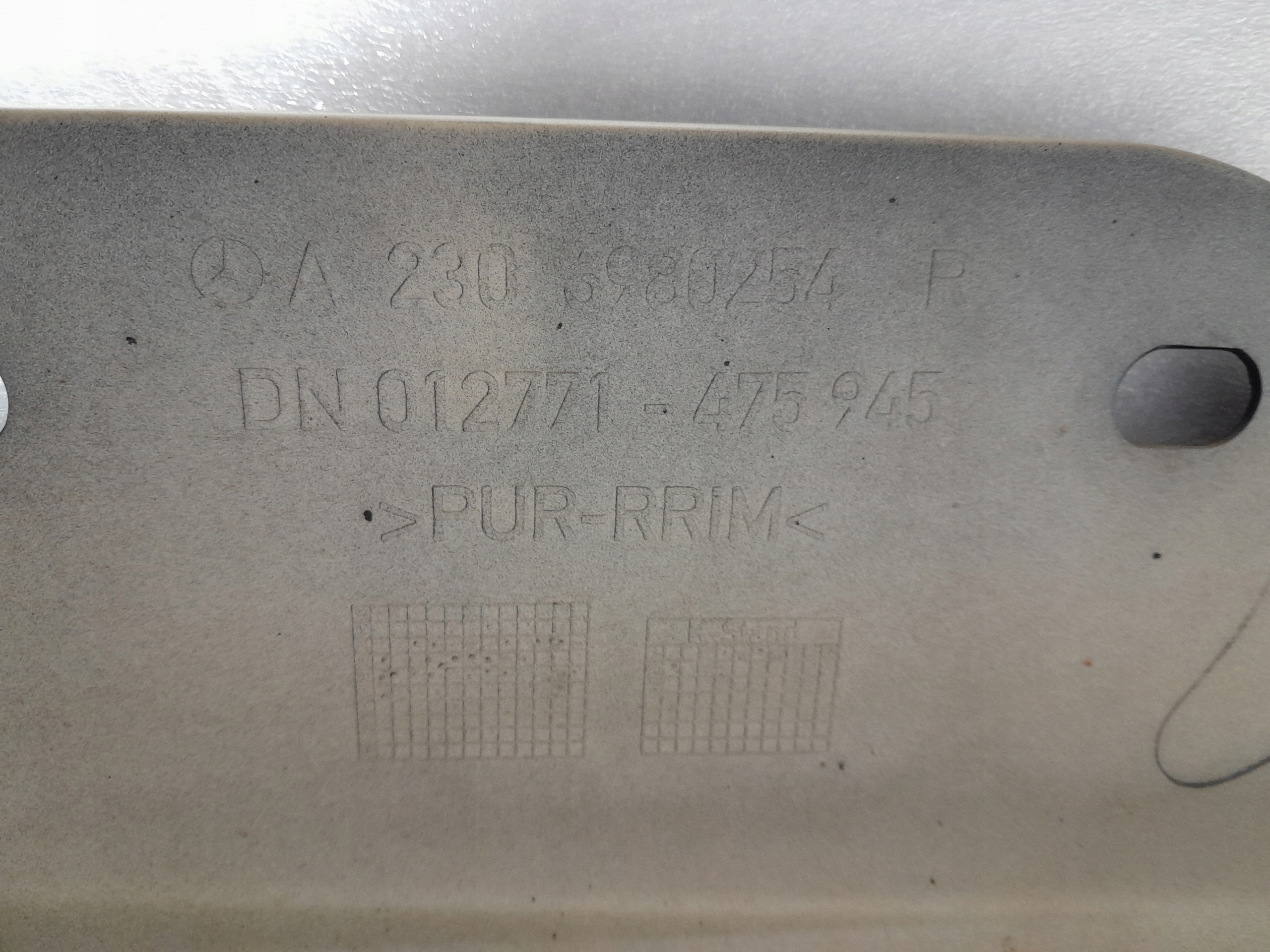 MERCEDES SL500 R230 cap for threshold right A2306980254 197U